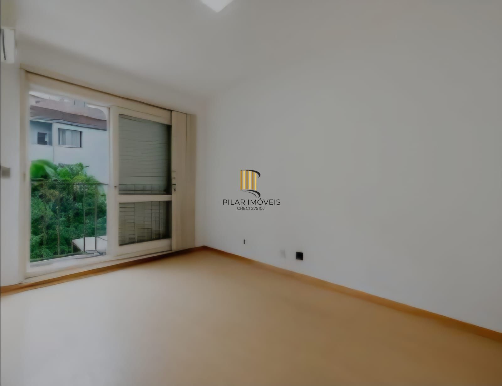 Apartamento com 111m², 3 dormitórios no bairro São João.