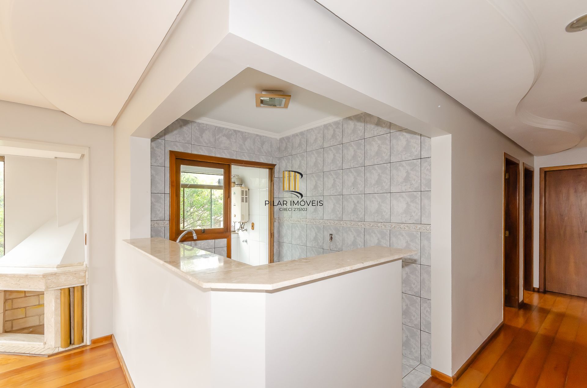 Edifício Canaã Cobertura com 3 dormitórios no bairro jardim Itú