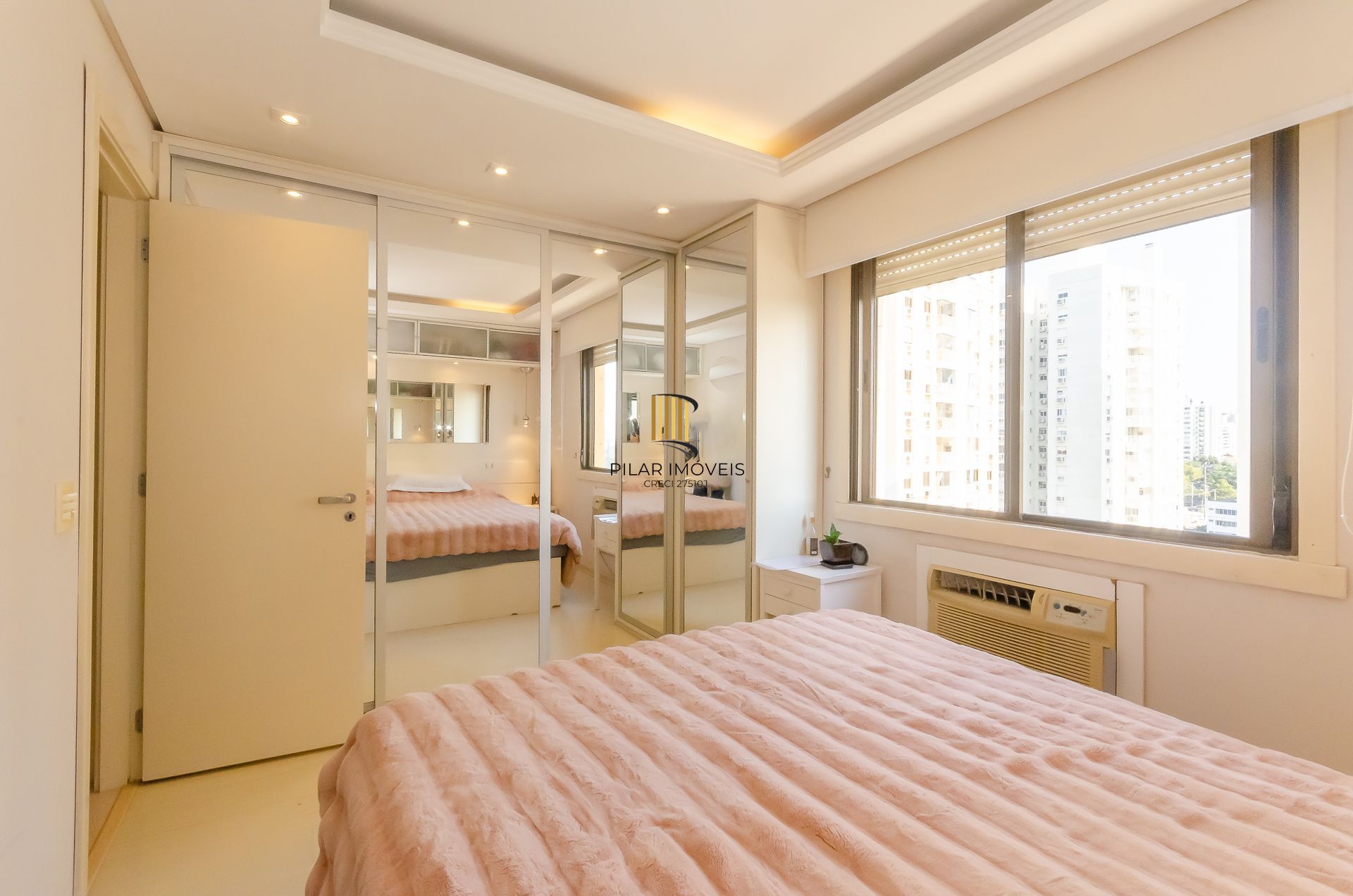 Santa Barbára Apartamento mobiliado de 3 dormitórios no bairro Passo da Areia