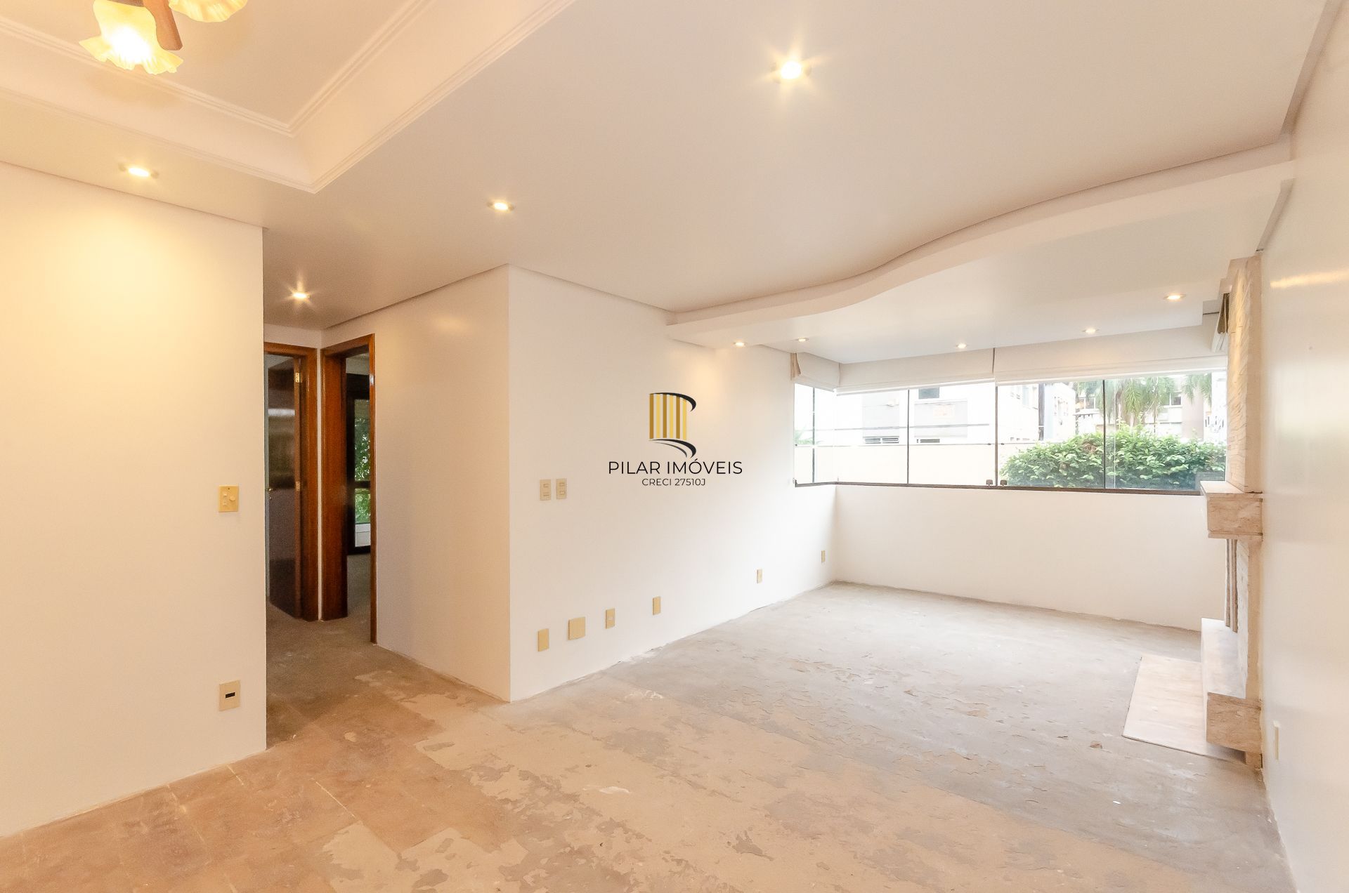 Edifício Luciana - Apartamento a venda com 2 dormitórios no Bairro Petrópolis