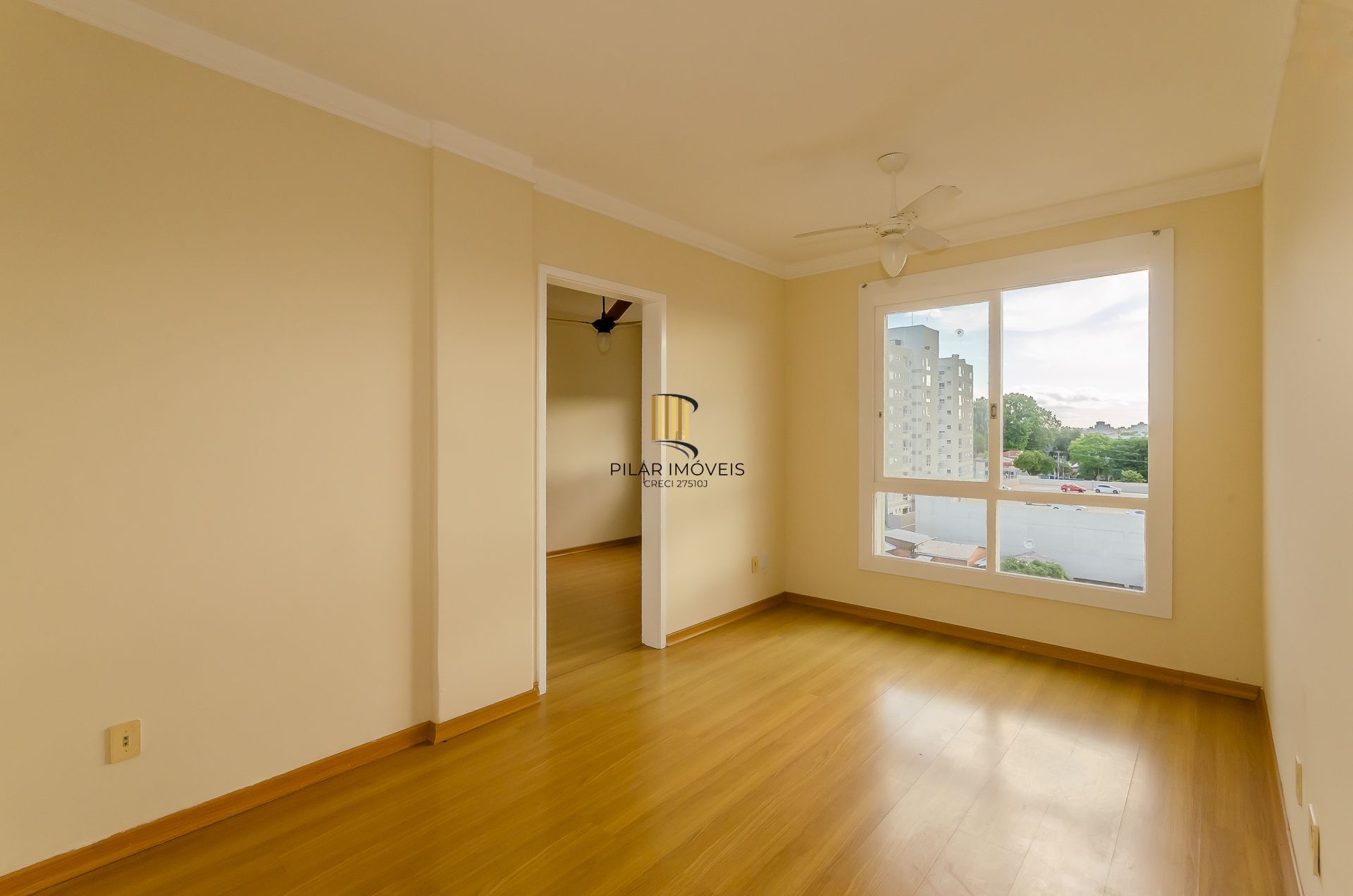 Edifício Torres do Sul - Apartamento a venda com 1 dormitório no Bairro Cavalhada