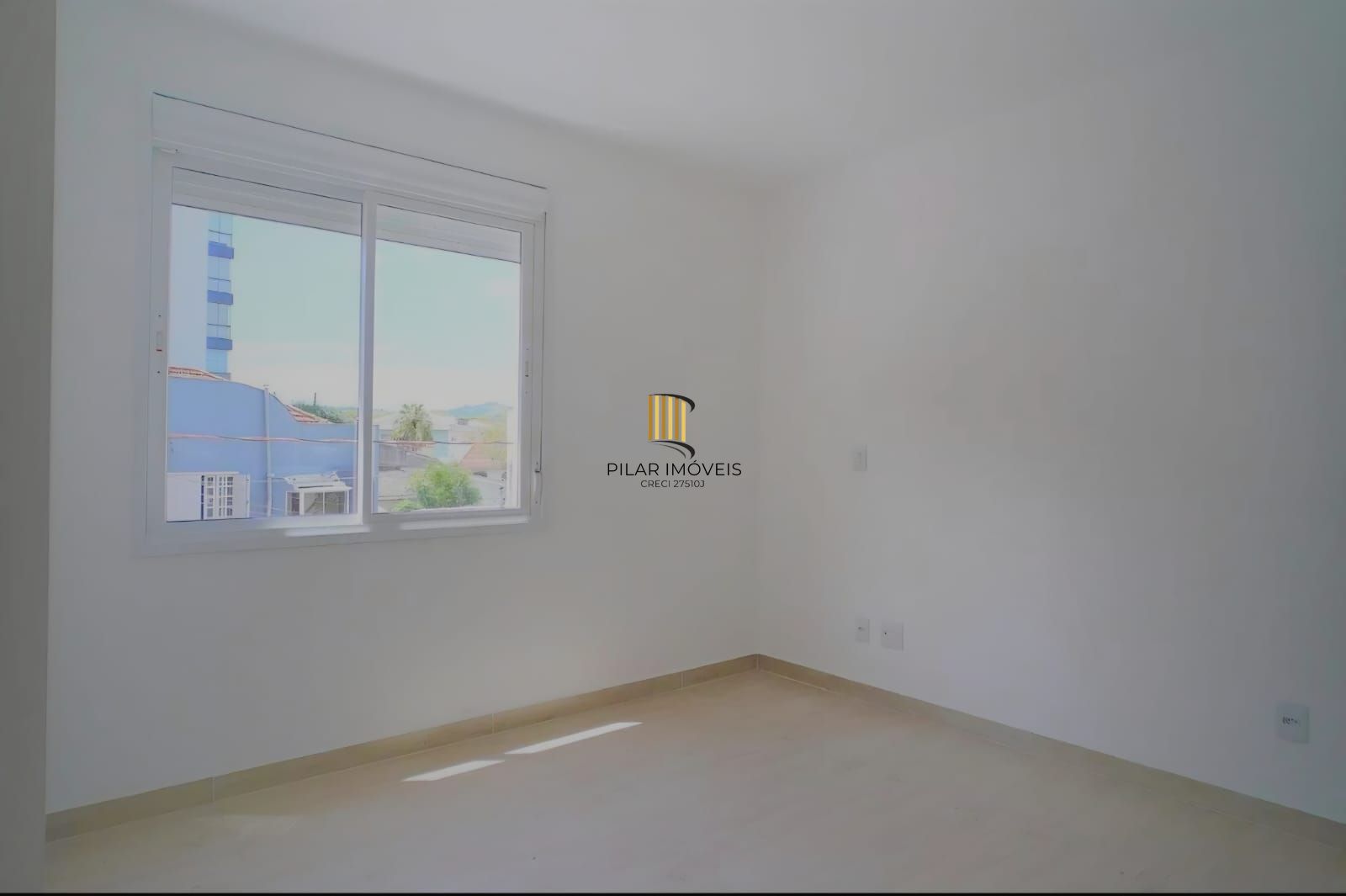 Edifício Jules Verne - Venda de apartamento com 02 dormitórios no bairro Petrópolis