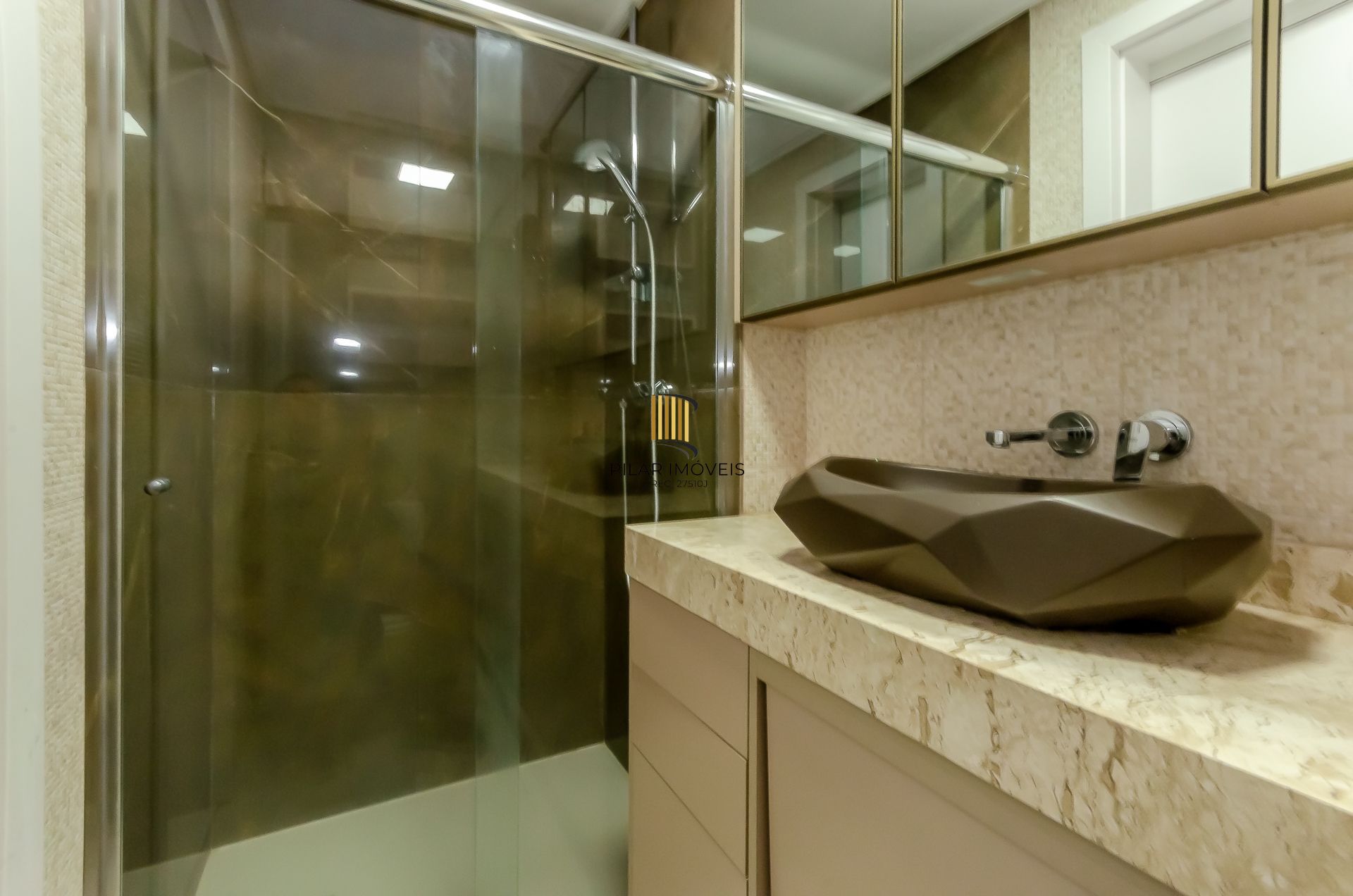 Max Haus 2 dormitórios com suíte Semimobiliado - Bairro Petrópolis