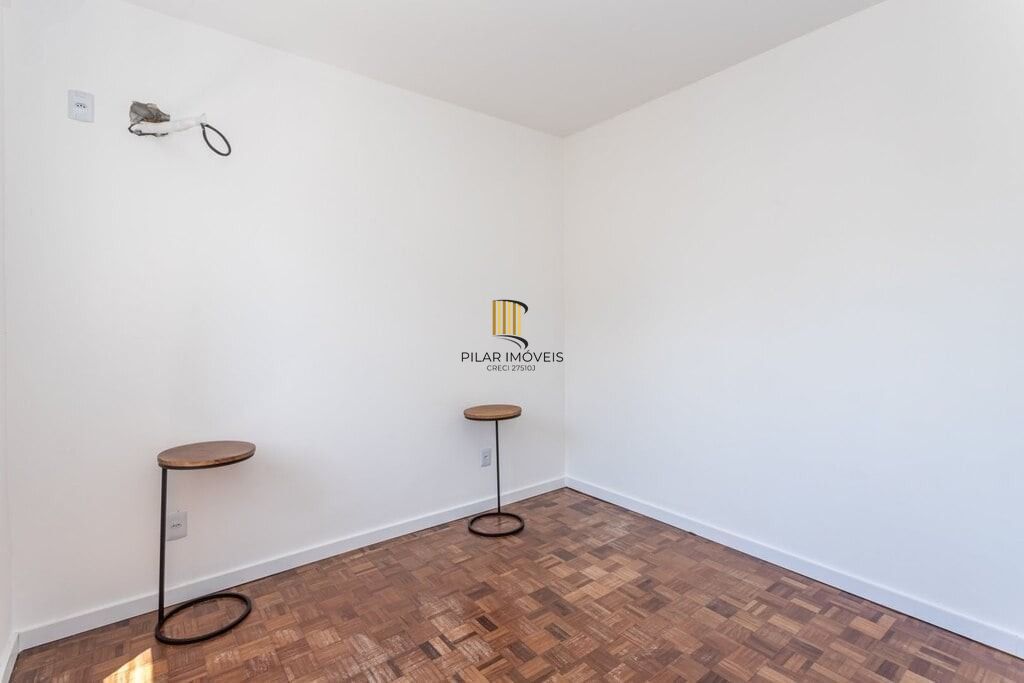 Edifício Maria Cristina Apartamento 1 dormitório no Bairro Petrópolis