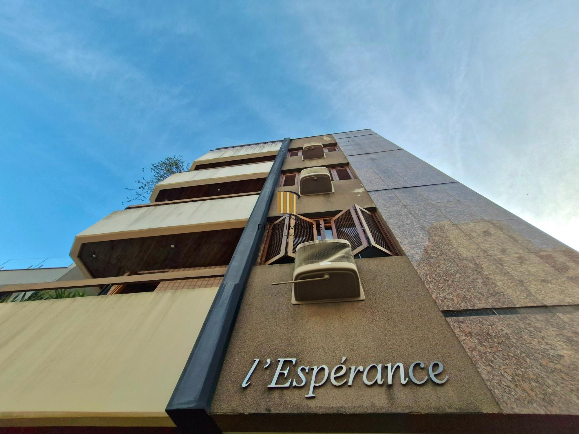 Edifício L'Esperance Apartamento 3 dormitórios no Bairro Petrópolis