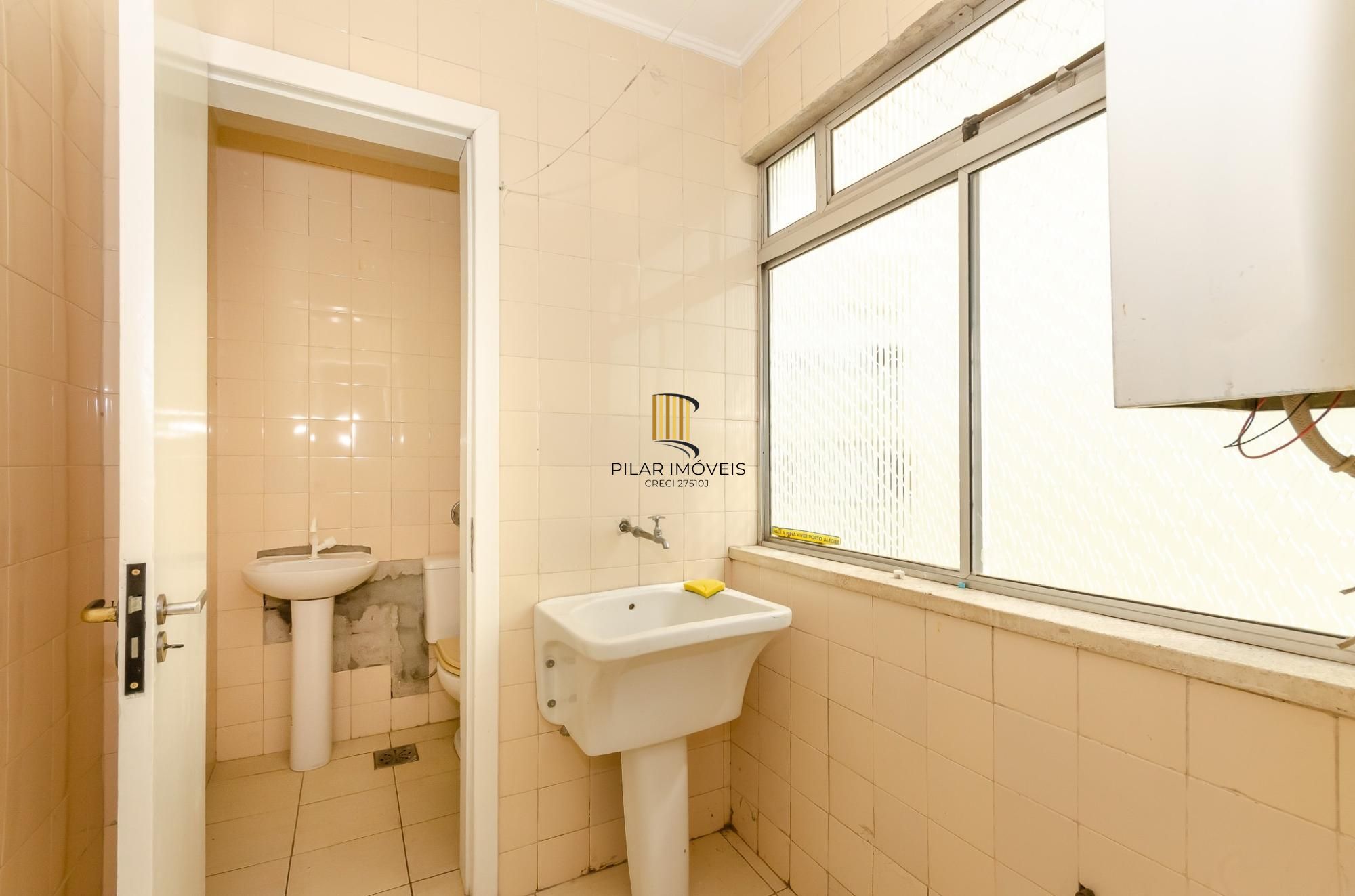 Edifício Salvador Apartamento de 2 dormitórios no Bairro Jardim Botânico