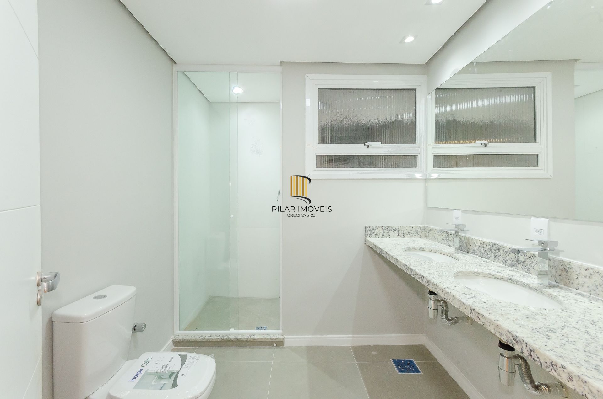 Edifício Anne Franke Apartamento com 3 Dormitórios no bairro Petrópolis