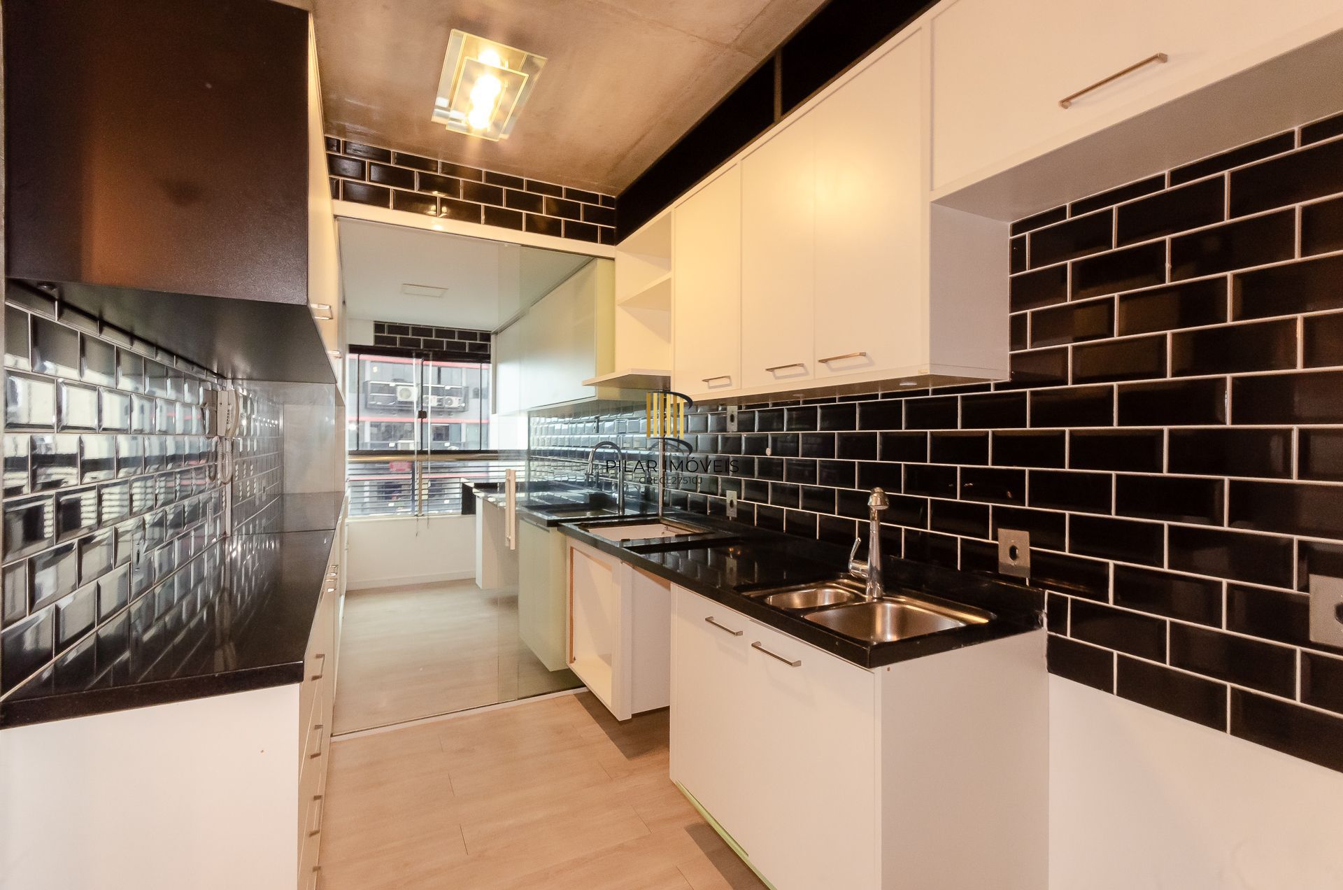 Max Haus 2 dormitórios com suíte Semimobiliado - Bairro Petrópolis