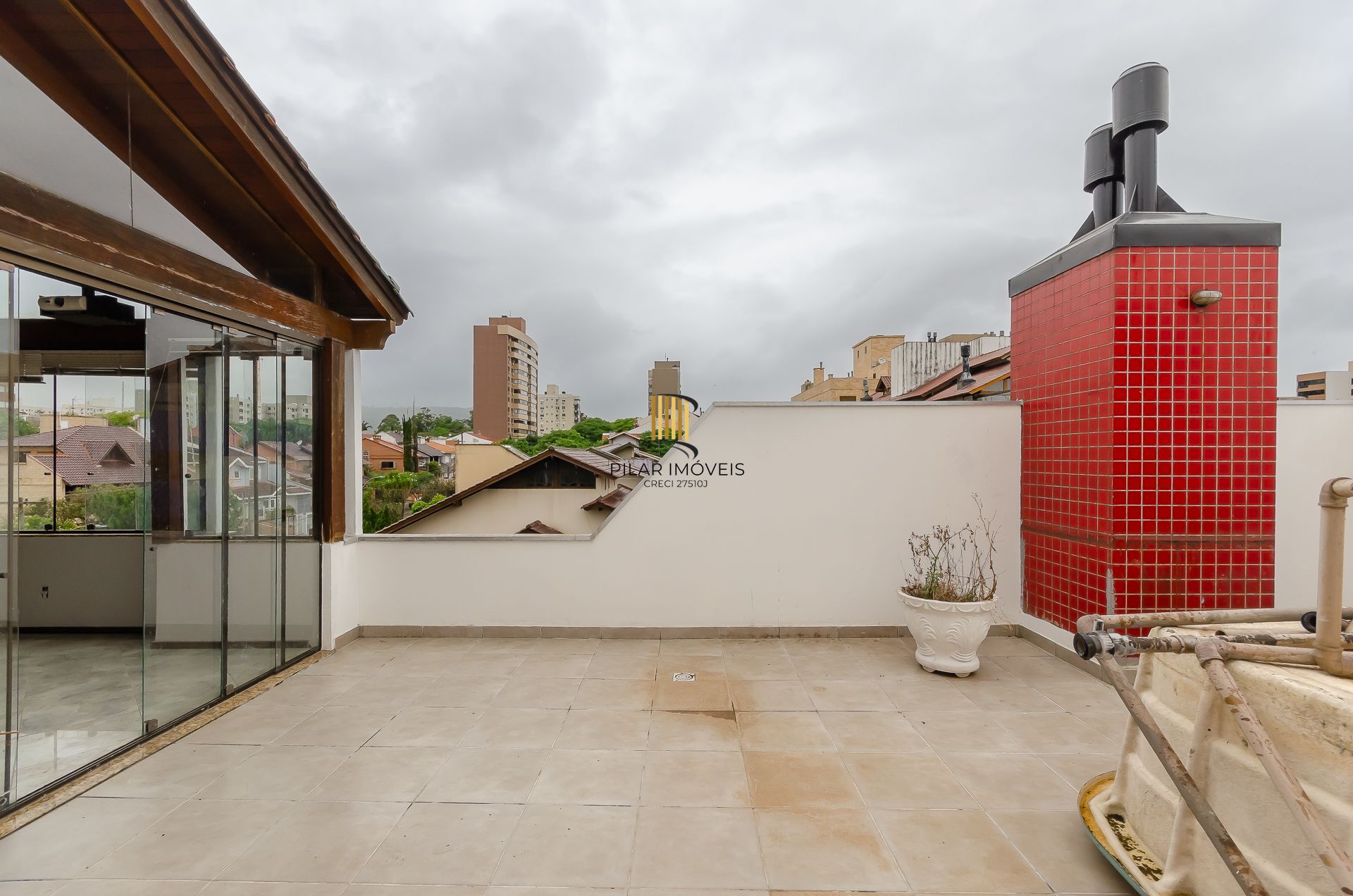 Edifício Canaã Cobertura com 3 dormitórios no bairro jardim Itú