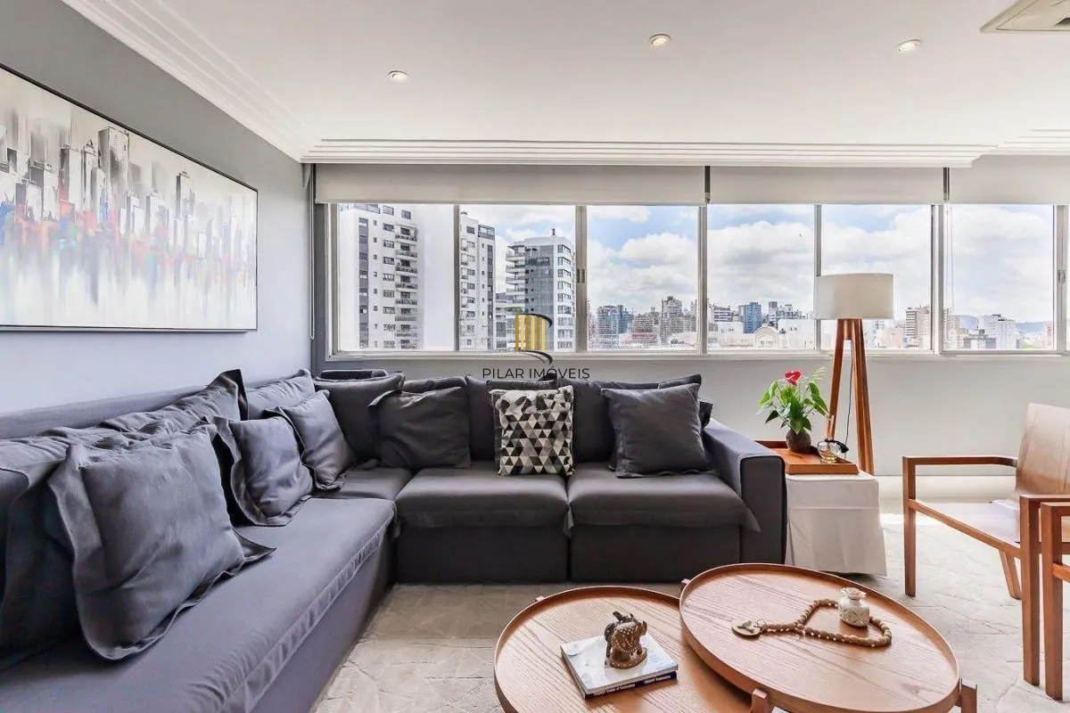 Apartamento de 3 dormitórios próximo ao Grêmio Náutico União