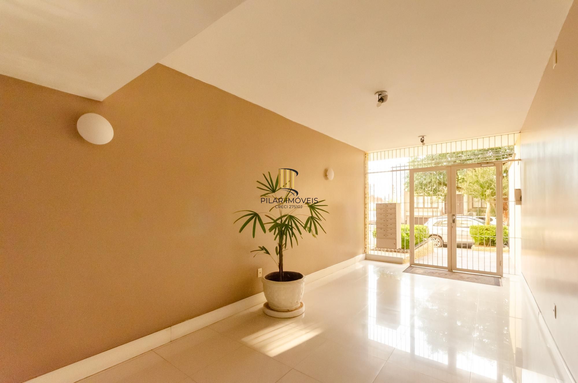 Edifício Ione Apartamento 3 dormitórios no Bairro Petrópolis