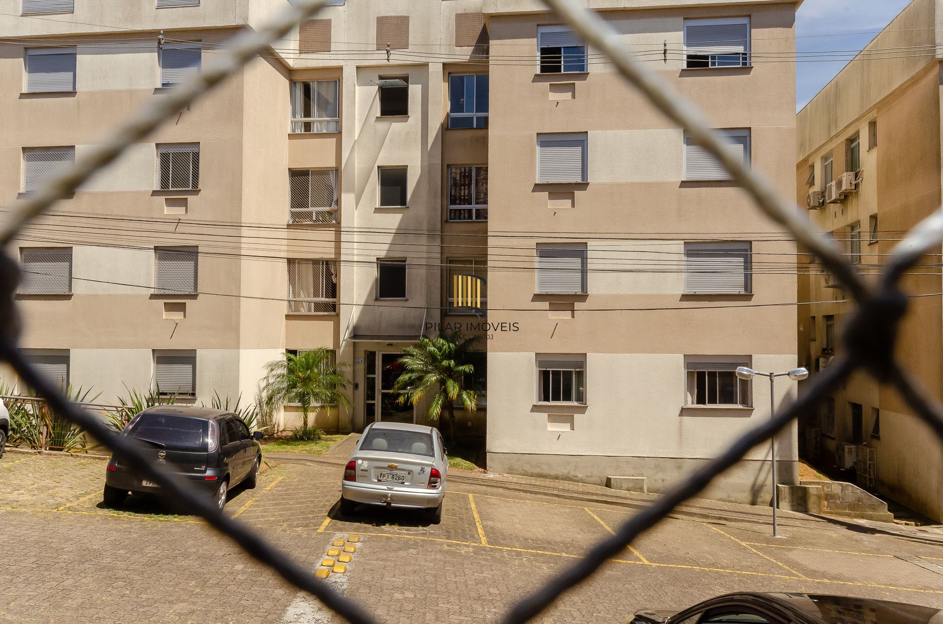 Condomínio Alto do Bosque - Apartamento no Bairro Lomba do Pinheiro