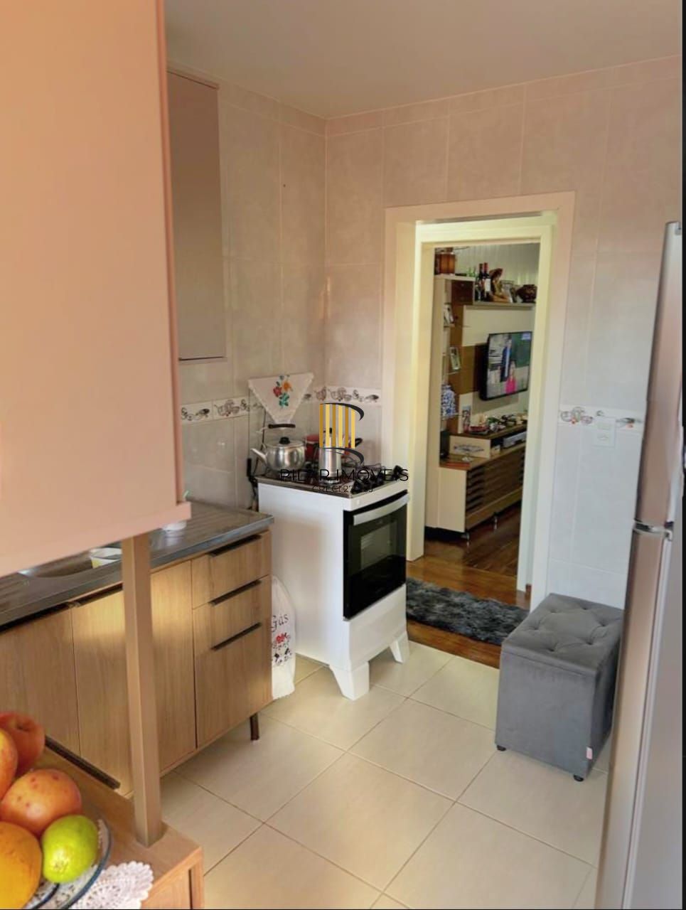 Casa a venda com 3 dormitórios no Centro de Guaíba.