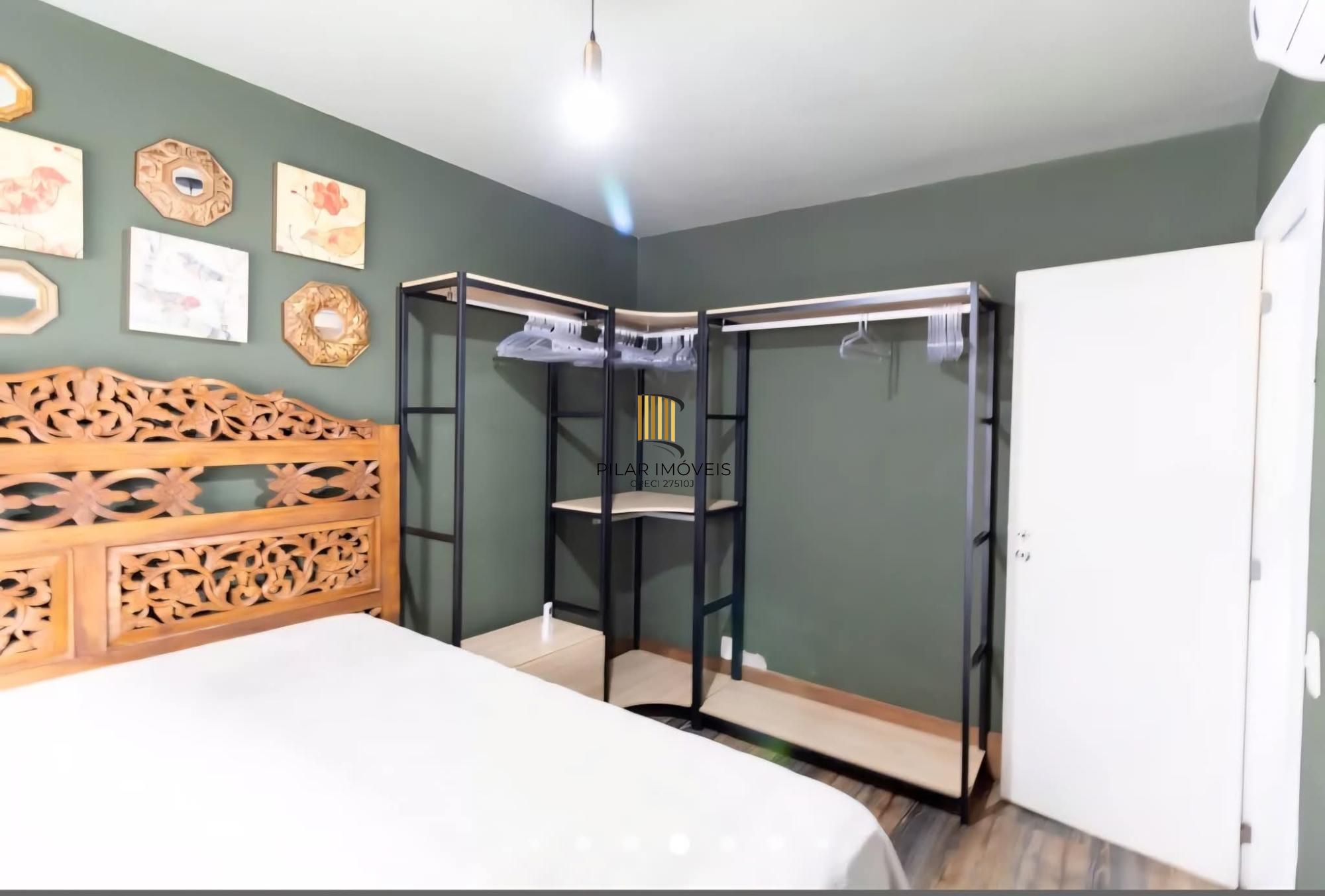 Apartamento  com 1 dormitório e 2 vagas