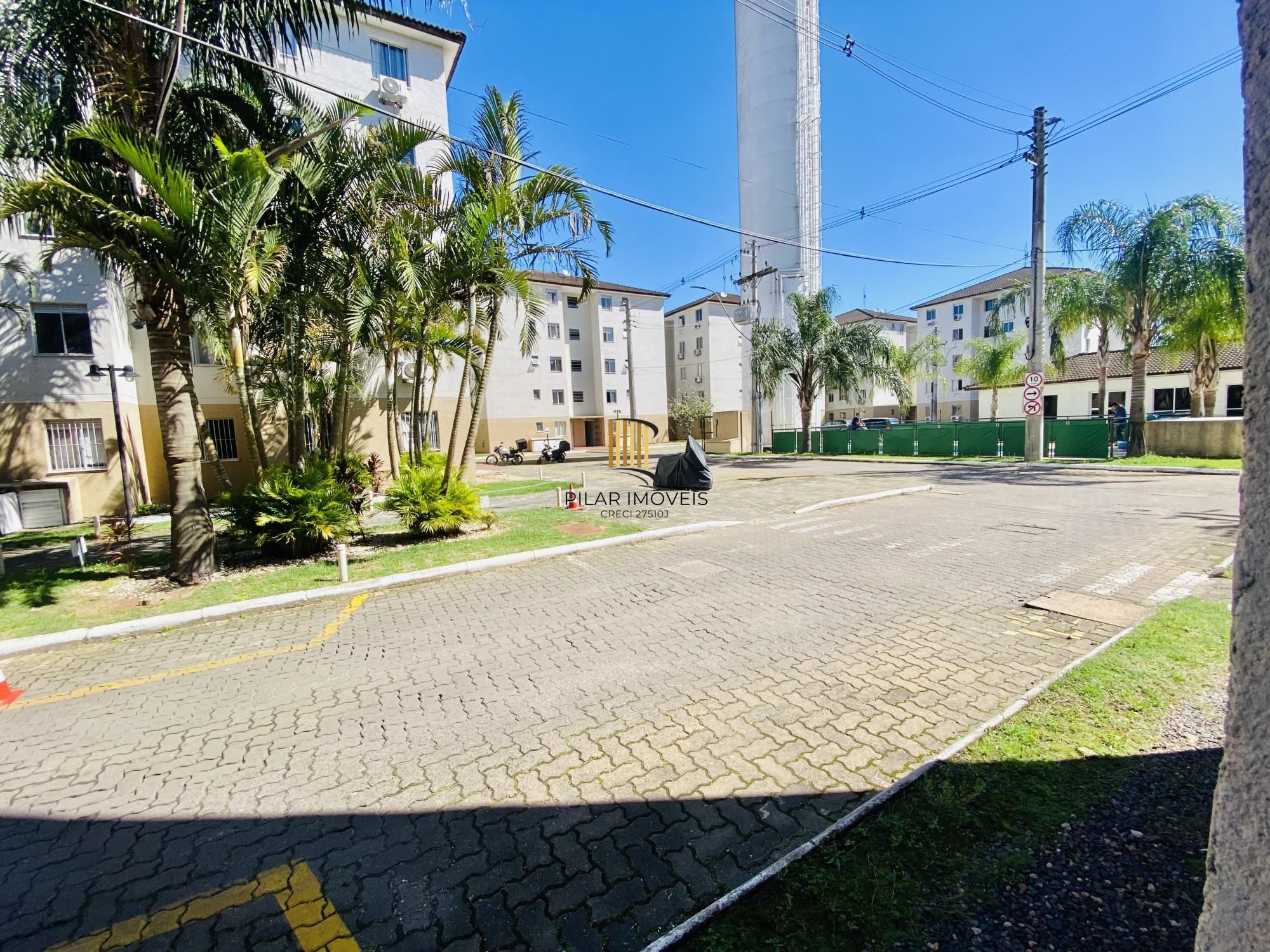 Apartamento de 2 dormitórios térreo no Sarandi