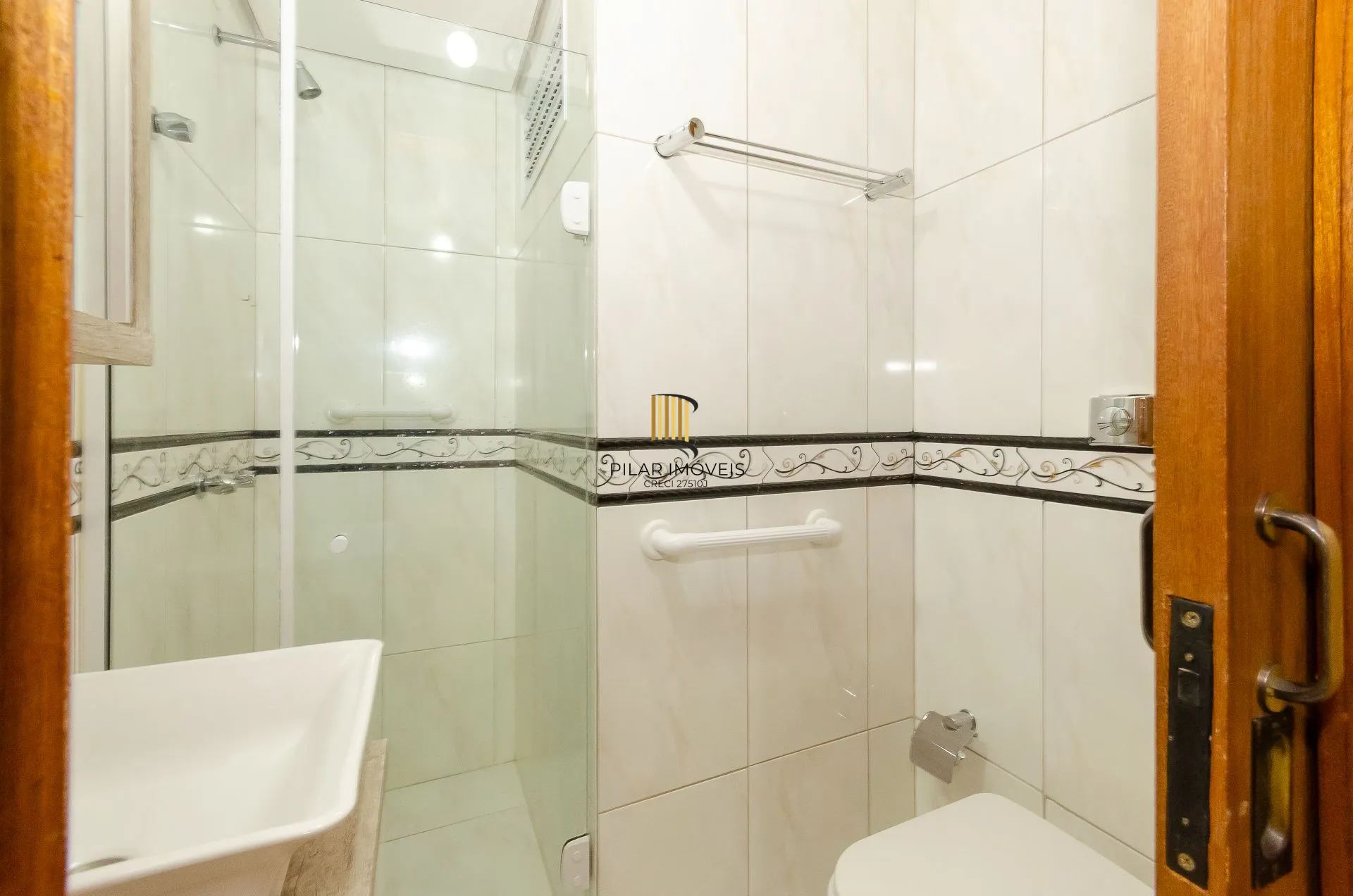 Apartamento 2 dormitórios com churrasqueira no bairro Cristo Redentor