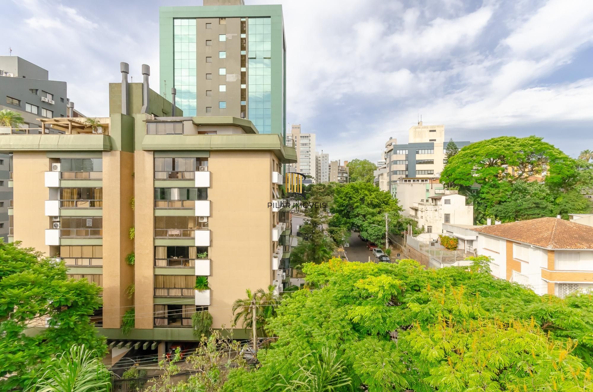 Edifício Lussandro Cobertura de 3 Dormitórios no Bairro Petrópolis