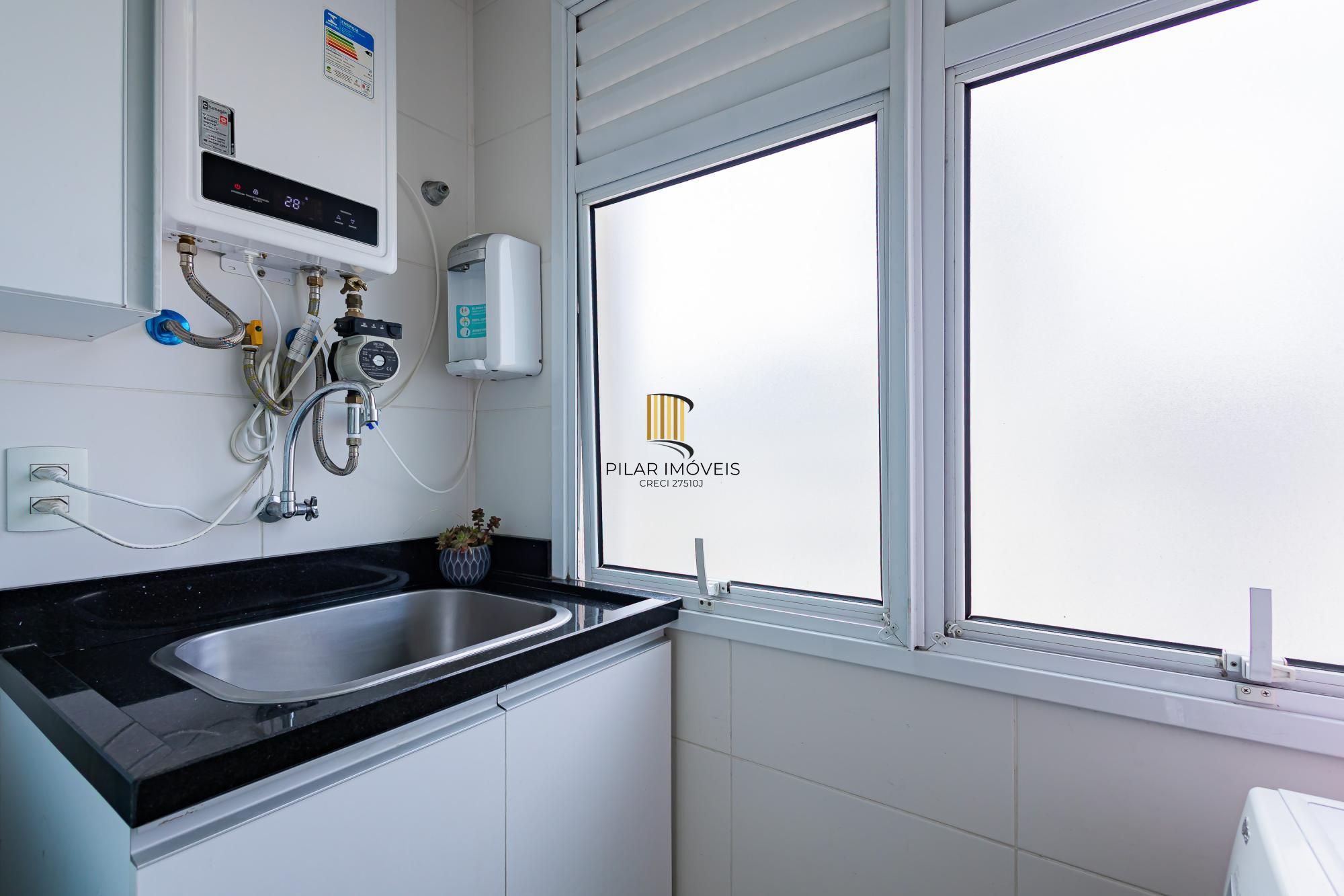 Apartamento Higienópolis de 2 Dormitórios com Suíte e Duas Vagas