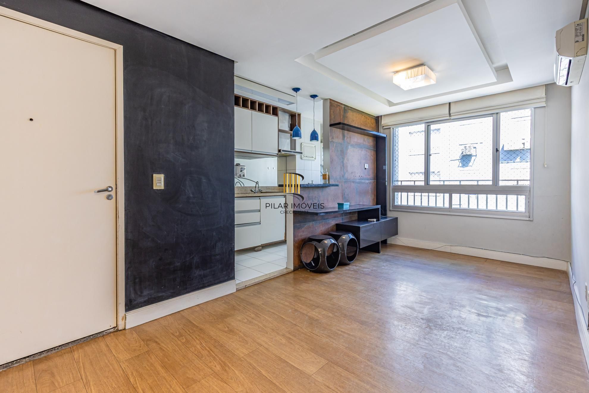 Morada de Cascais - Apartamento 3 dormitórios 1 suíte e vaga no bairro Passo das Pedras