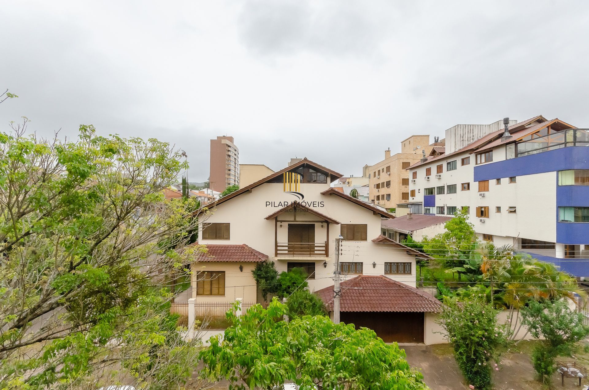 Edifício Canaã Cobertura com 3 dormitórios no bairro jardim Itú
