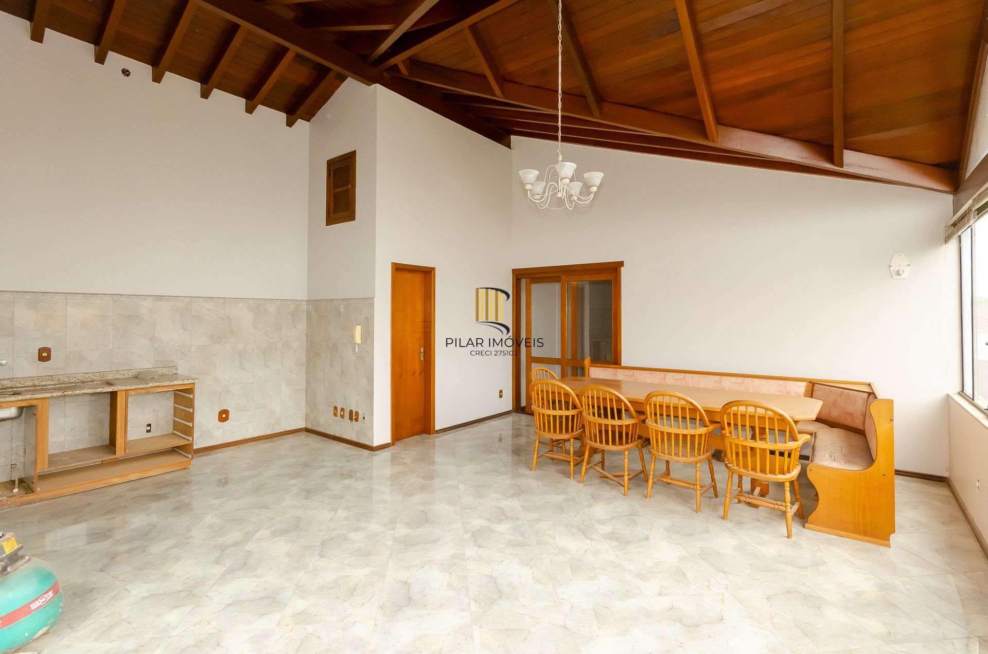 Edifício Canaã Cobertura com 3 dormitórios no bairro jardim Itú