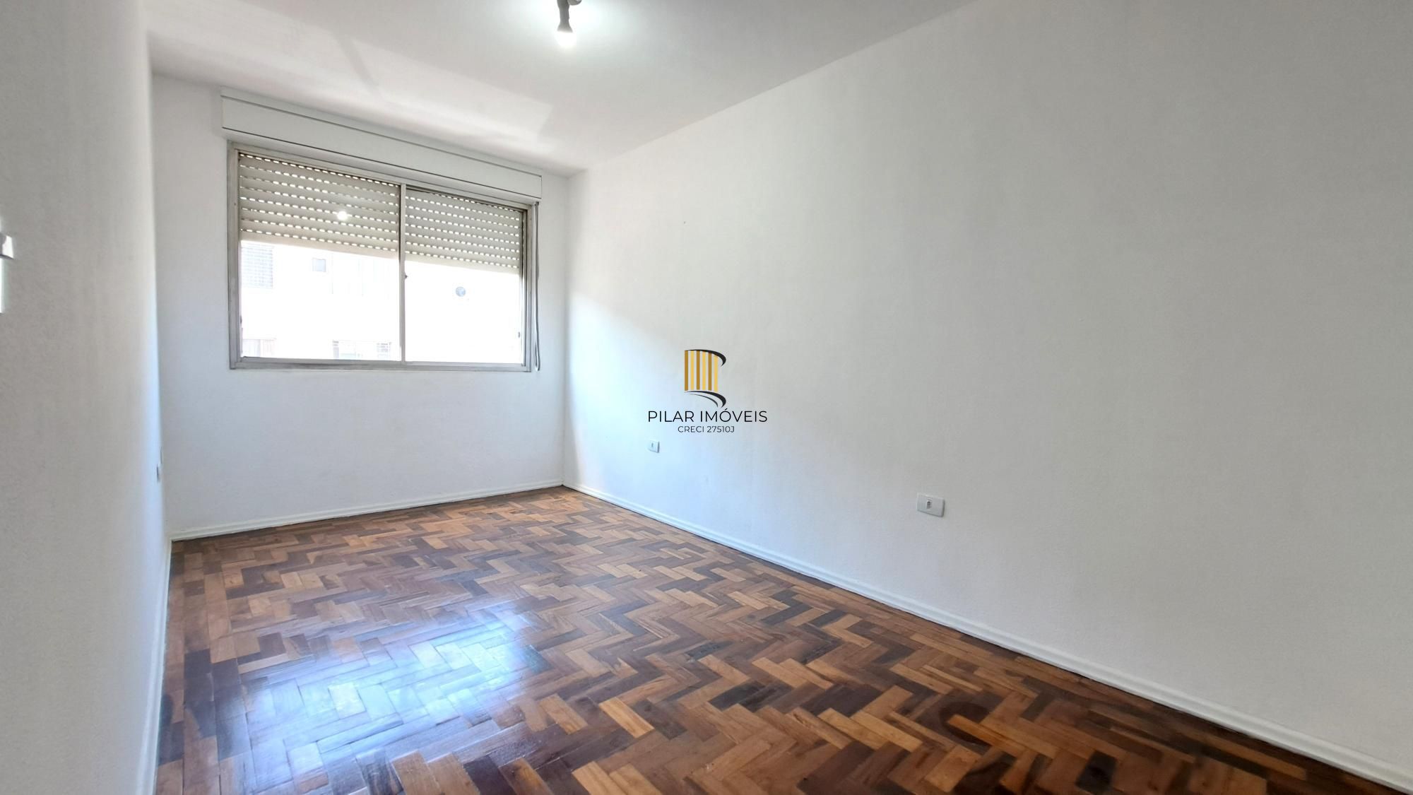 Apartamento 2 dormitórios com vaga no bairro Sarandi