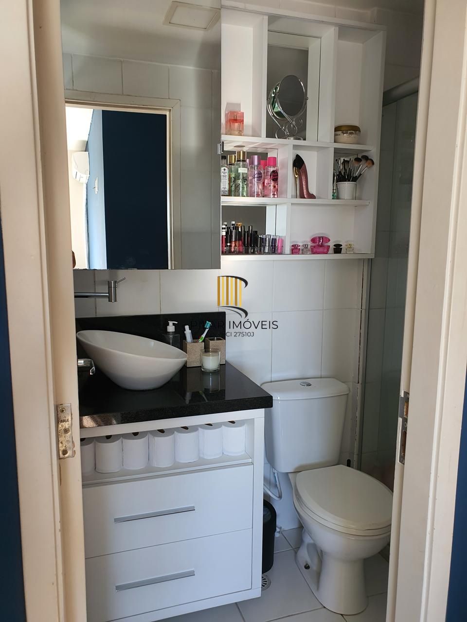 Apartamento 3 dormitórios 1 suíte e vaga no bairro Passo das Pedras