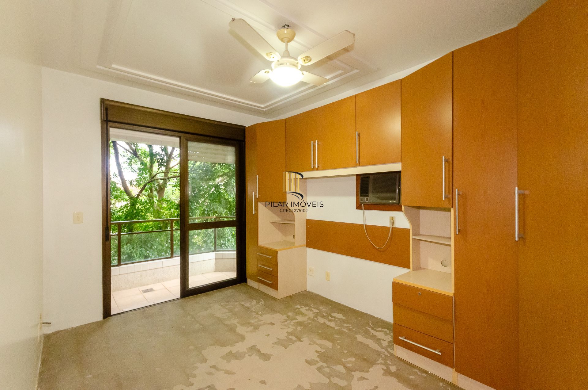 Edifício Luciana - Apartamento a venda com 2 dormitórios no Bairro Petrópolis