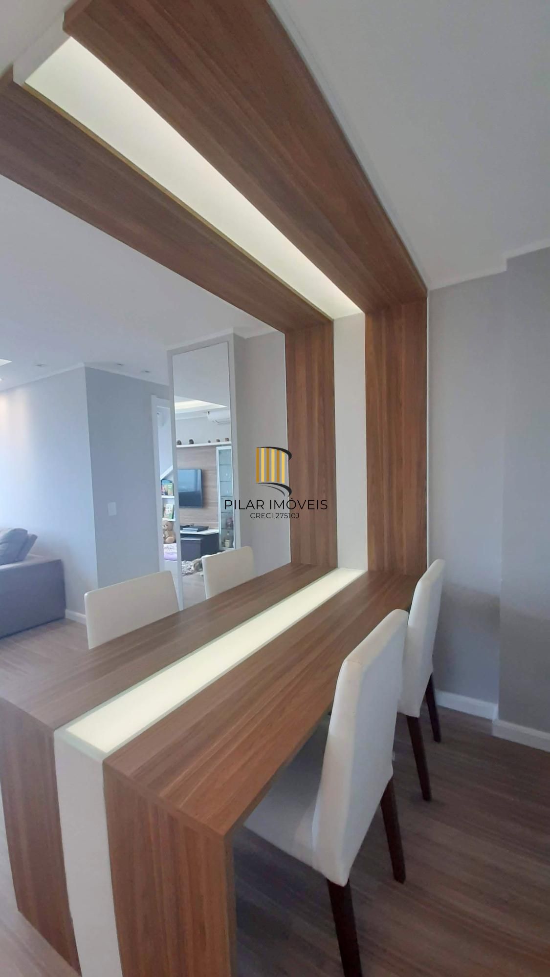 Icon Residencial Apartamento último andar de 2 dormitórios com Suíte Semi mobiliado