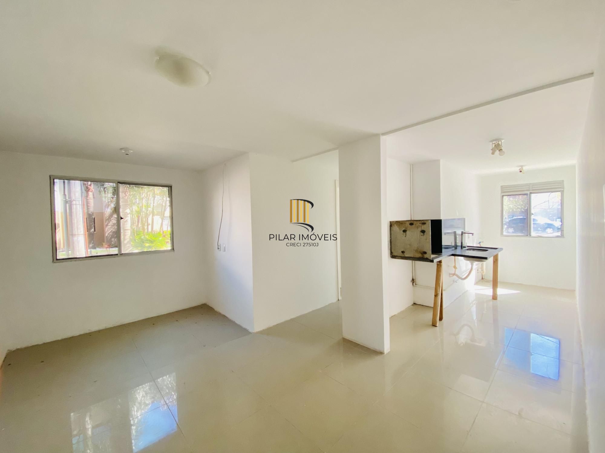 Apartamento de 2 dormitórios térreo no Sarandi