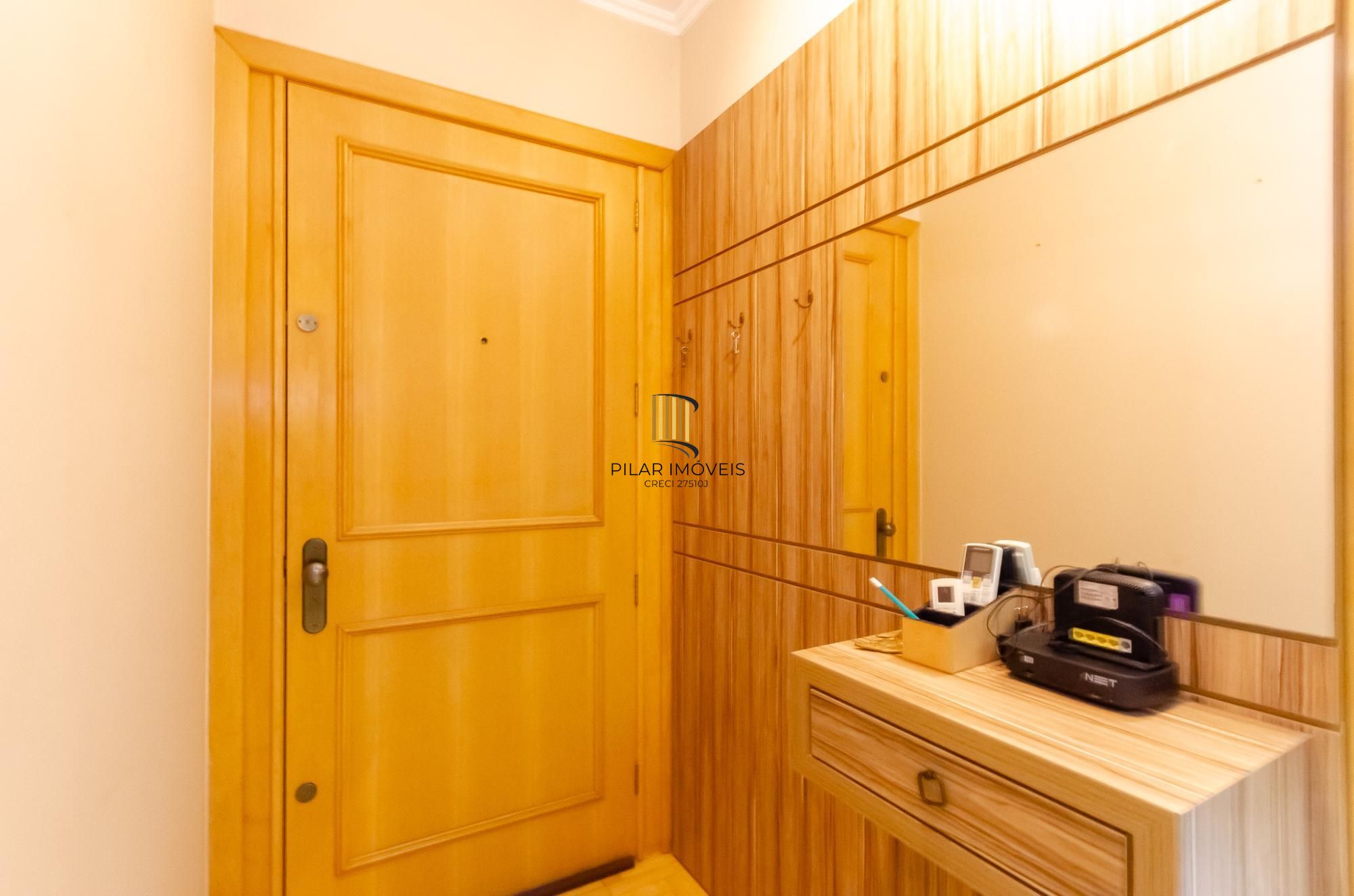 Edifício Ione Apartamento 3 dormitórios no Bairro Petrópolis