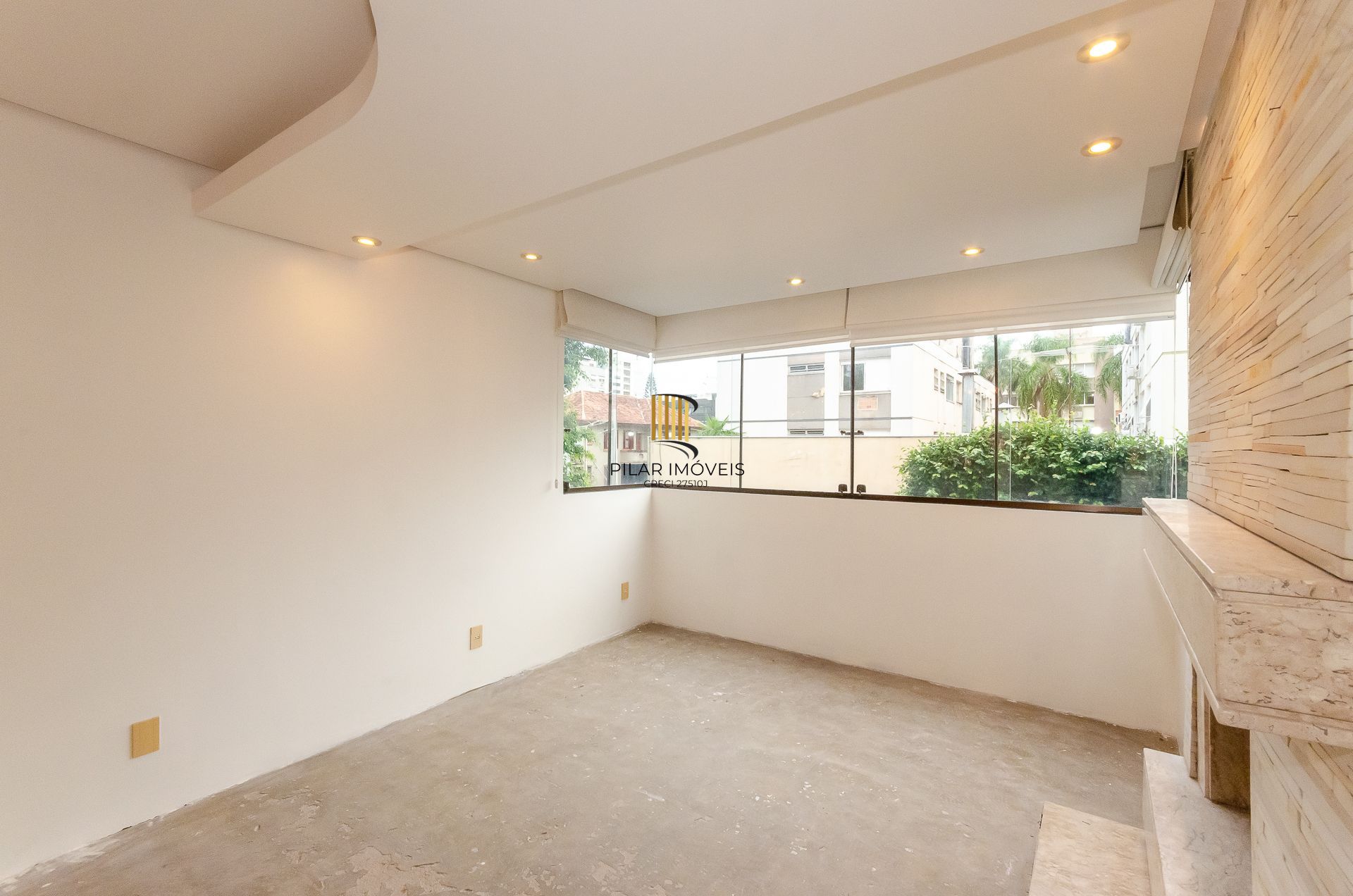 Edifício Luciana - Apartamento a venda com 2 dormitórios no Bairro Petrópolis