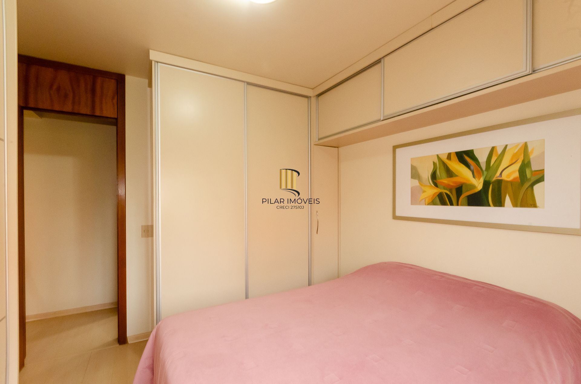 Edifício Residencial Villagio Di Roma- Apartamento a venda com 3 dormitórios no bairro Jardim Carvalho