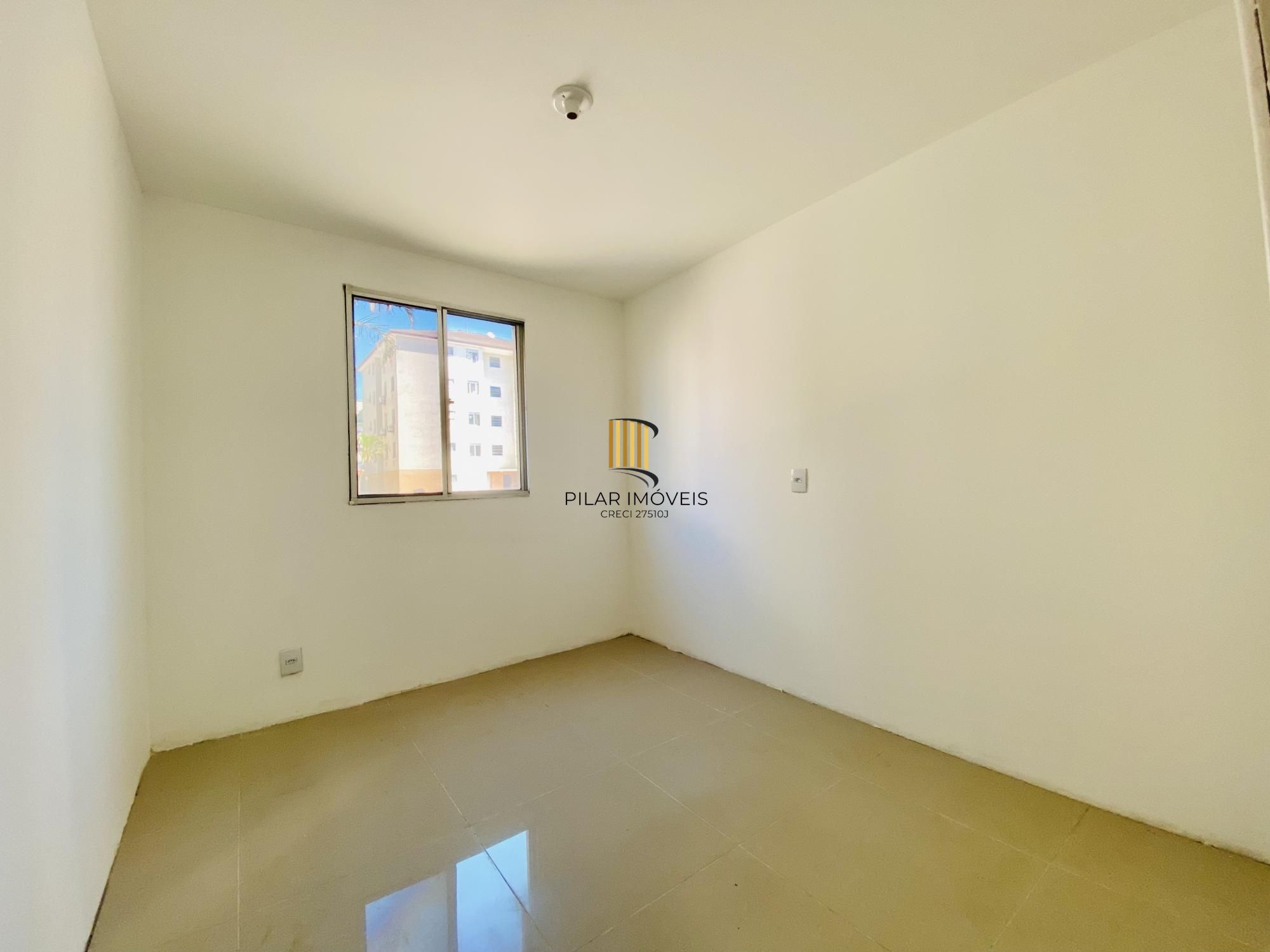 Apartamento de 2 dormitórios térreo no Sarandi