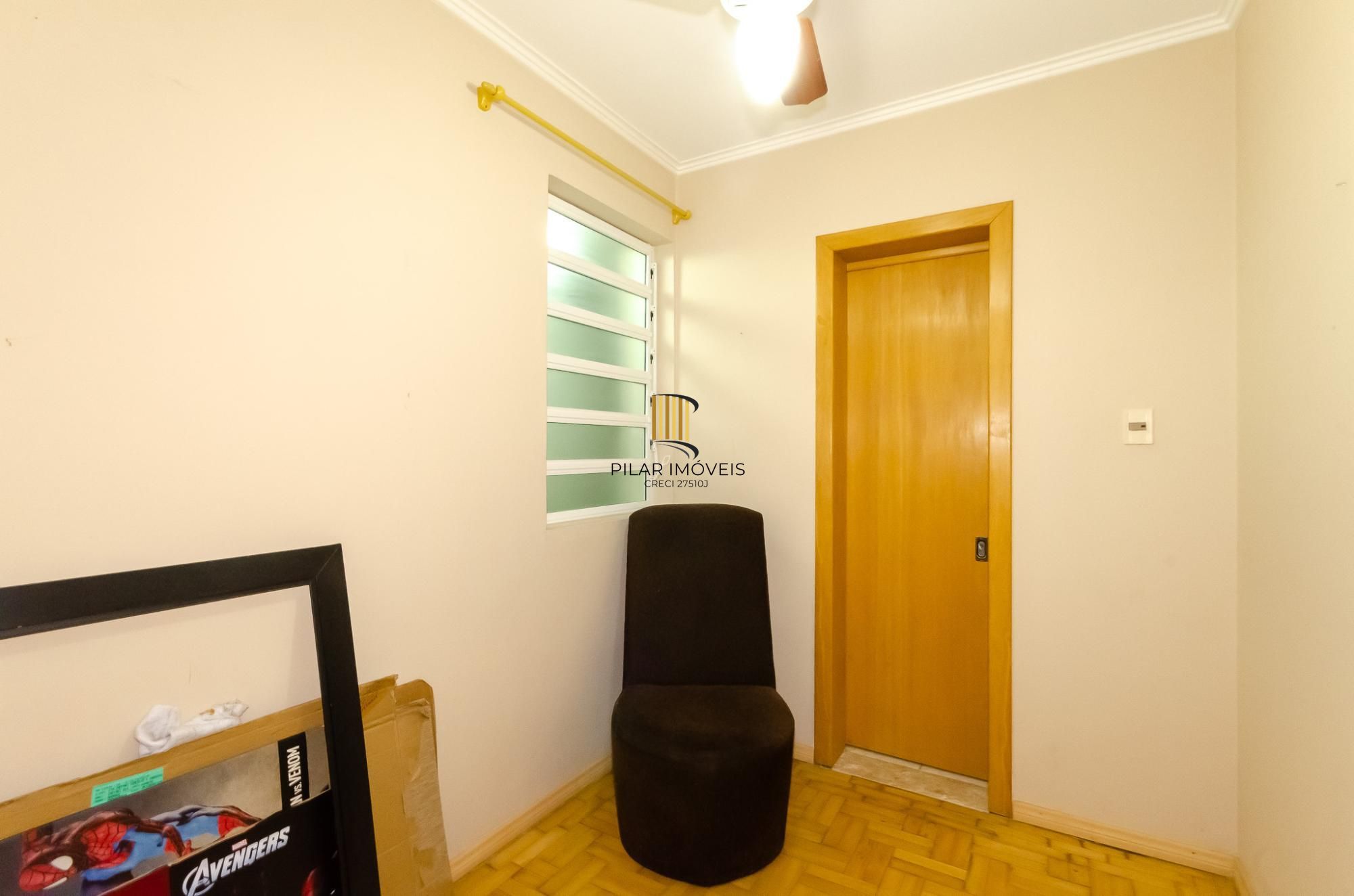 Edifício Ione Apartamento 3 dormitórios no Bairro Petrópolis