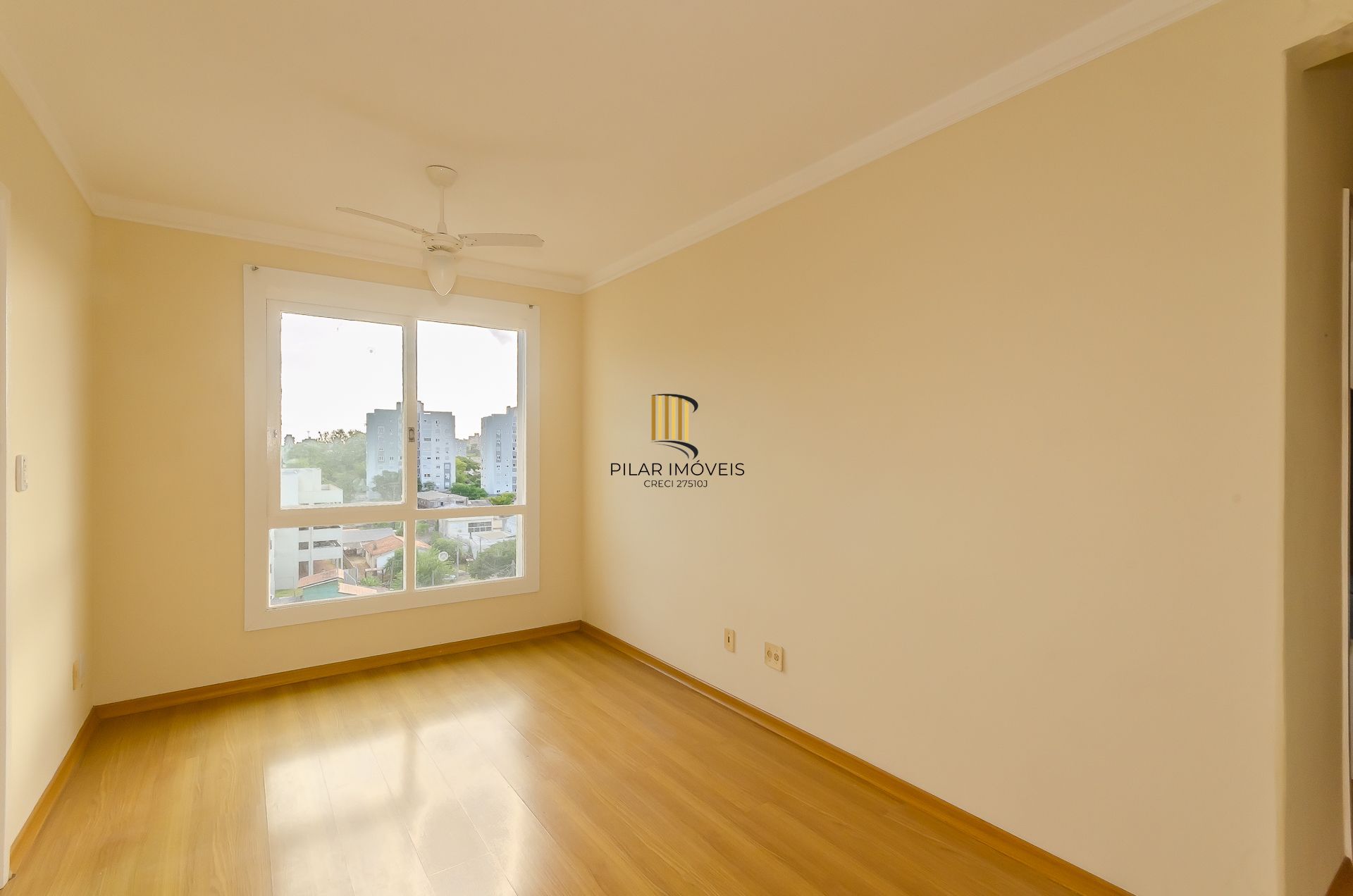 Edifício Torres do Sul - Apartamento a venda com 1 dormitório no Bairro Cavalhada