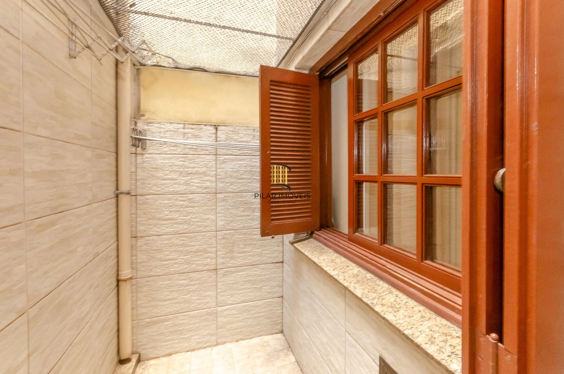 Apartamento 2 dormitórios com churrasqueira no bairro Cristo Redentor