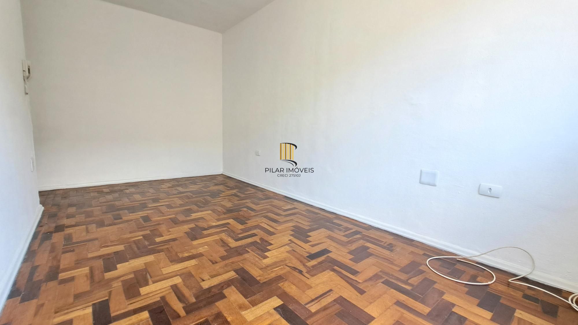 Apartamento 2 dormitórios com vaga no bairro Sarandi