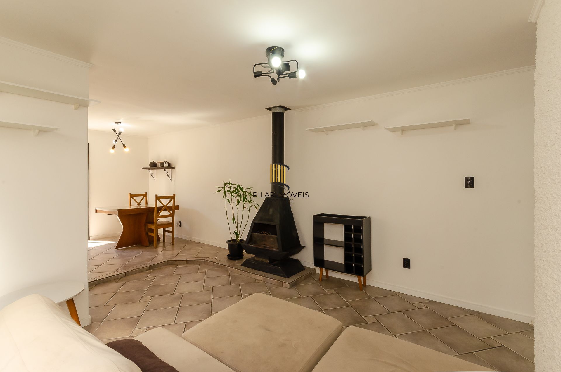 Casa no Bairro Glória - 4 dormitórios