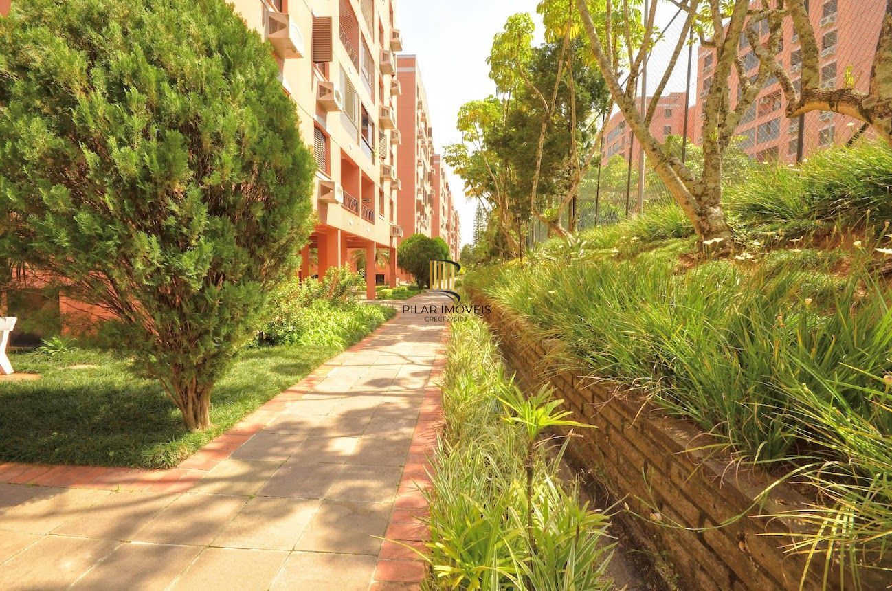 Edifício Residencial Villagio Di Roma- Apartamento a venda com 3 dormitórios no bairro Jardim Carvalho