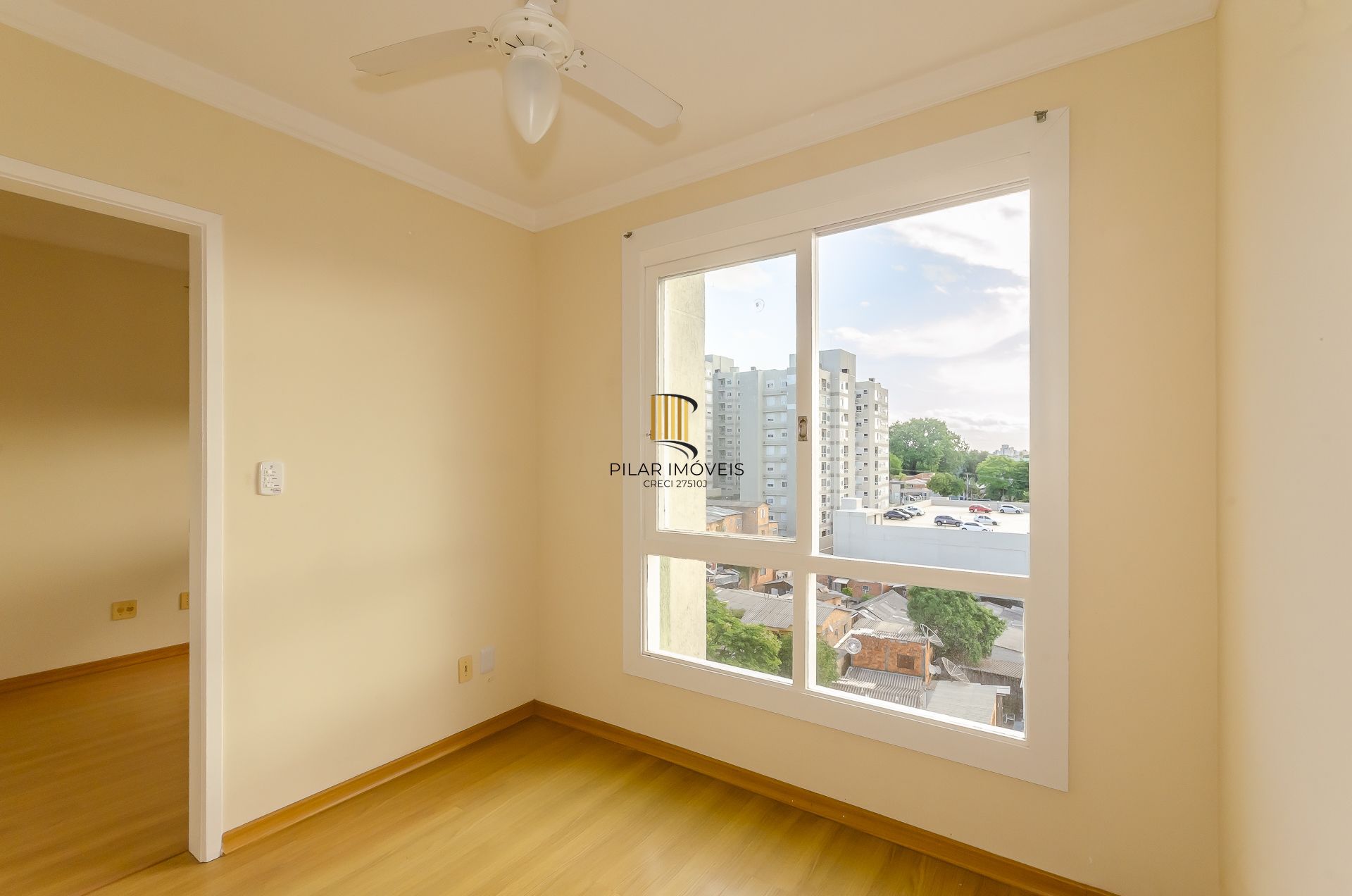 Edifício Torres do Sul - Apartamento a venda com 1 dormitório no Bairro Cavalhada