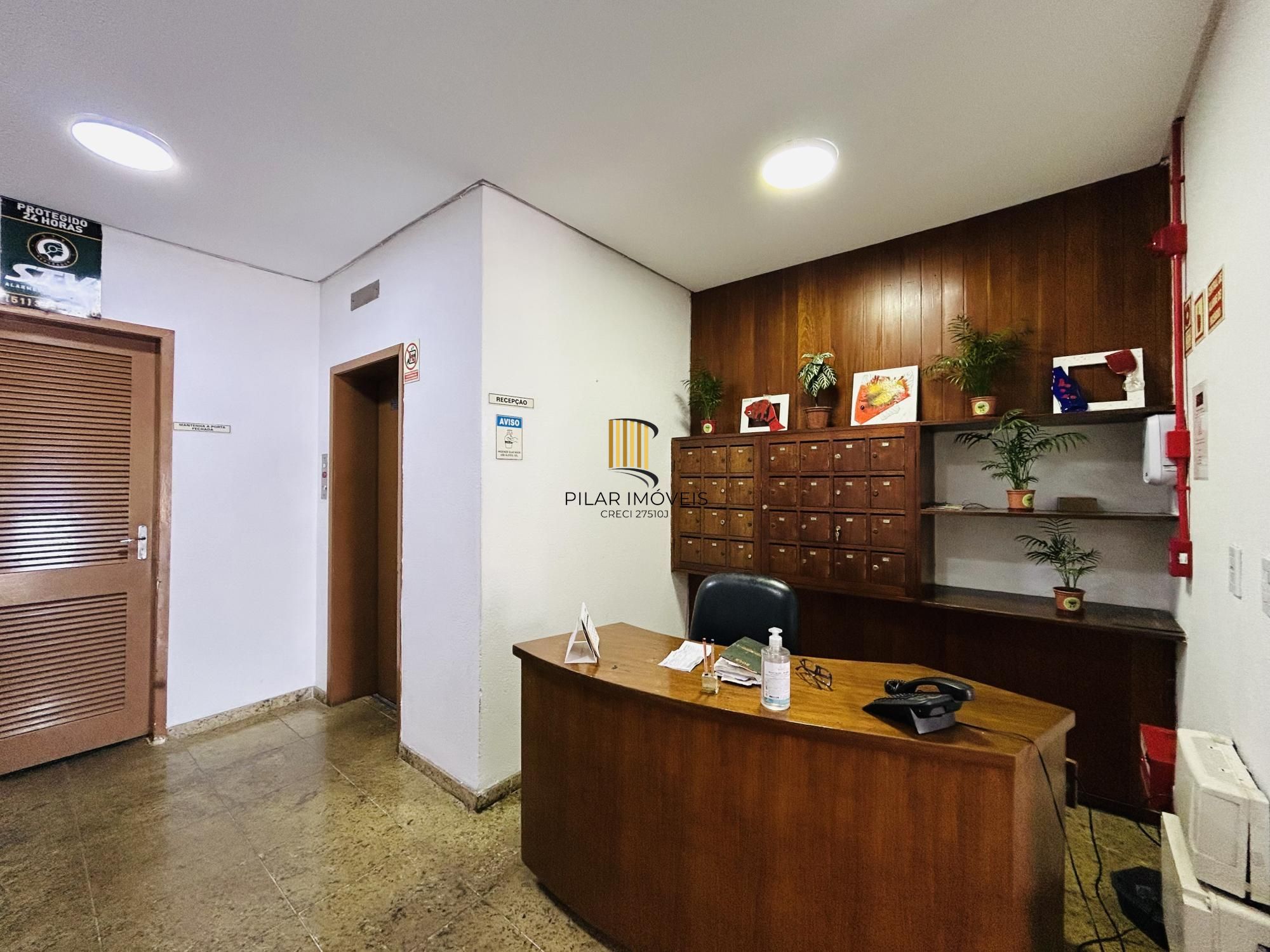 Sala Comercial 1 dormitório no bairro Três Figueiras