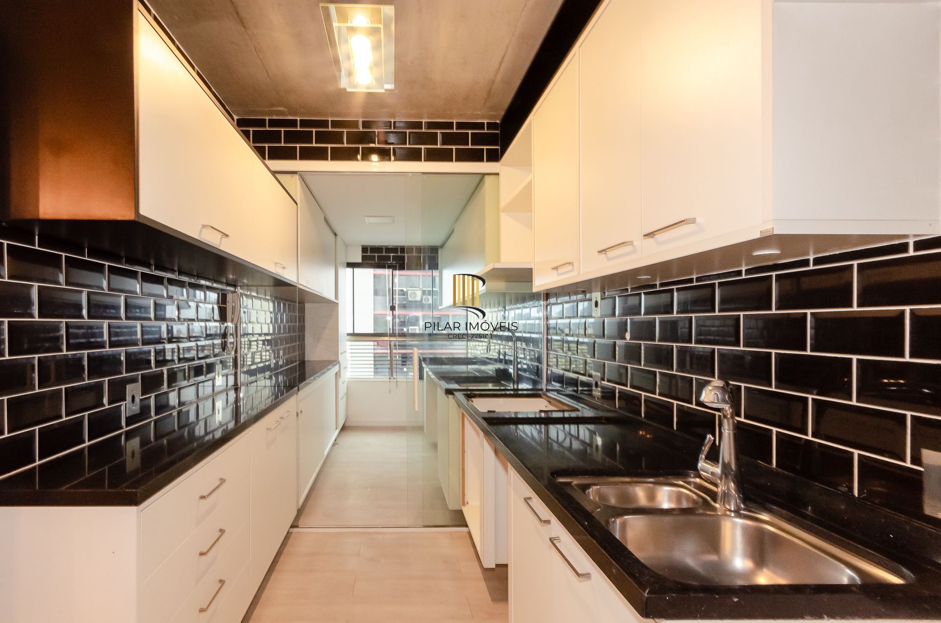 Max Haus 2 dormitórios com suíte Semimobiliado - Bairro Petrópolis