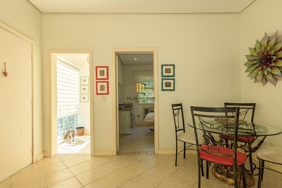 Casa 4 dormitórios Petrópolis