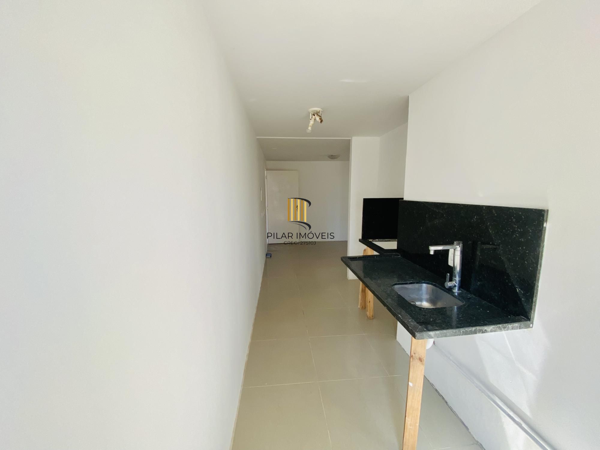 Apartamento de 2 dormitórios térreo no Sarandi