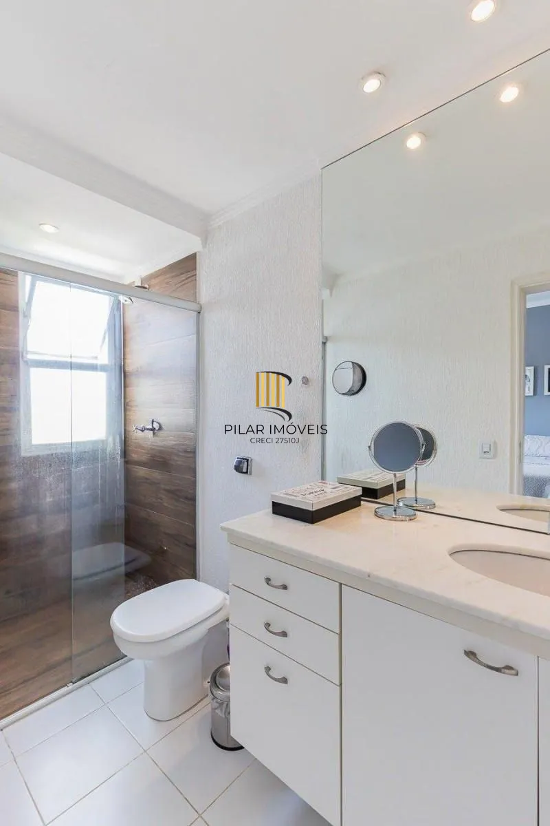 Apartamento de 3 dormitórios próximo ao Grêmio Náutico União