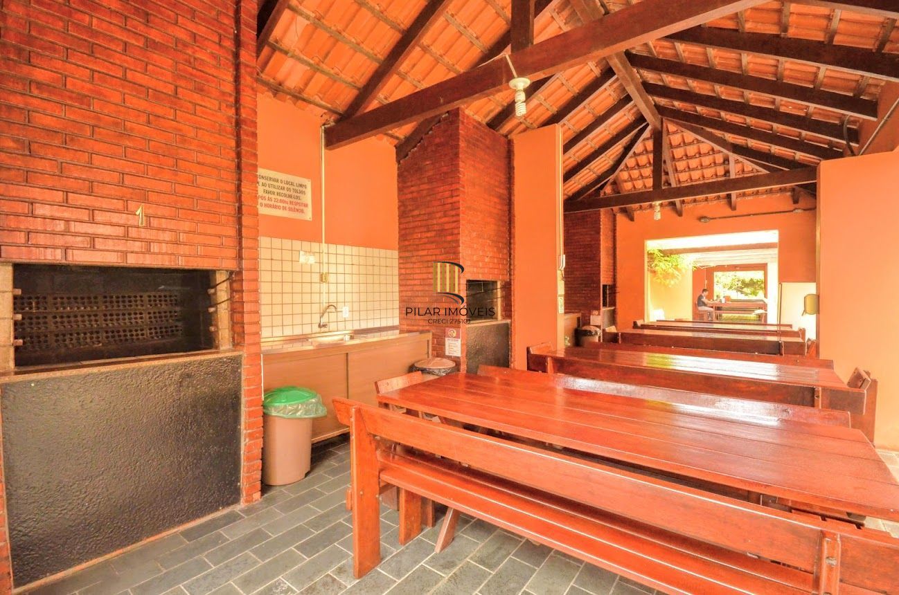 Edifício Residencial Villagio Di Roma- Apartamento a venda com 3 dormitórios no bairro Jardim Carvalho