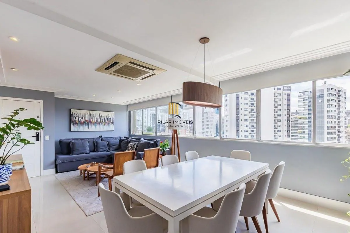 Apartamento de 3 dormitórios próximo ao Grêmio Náutico União