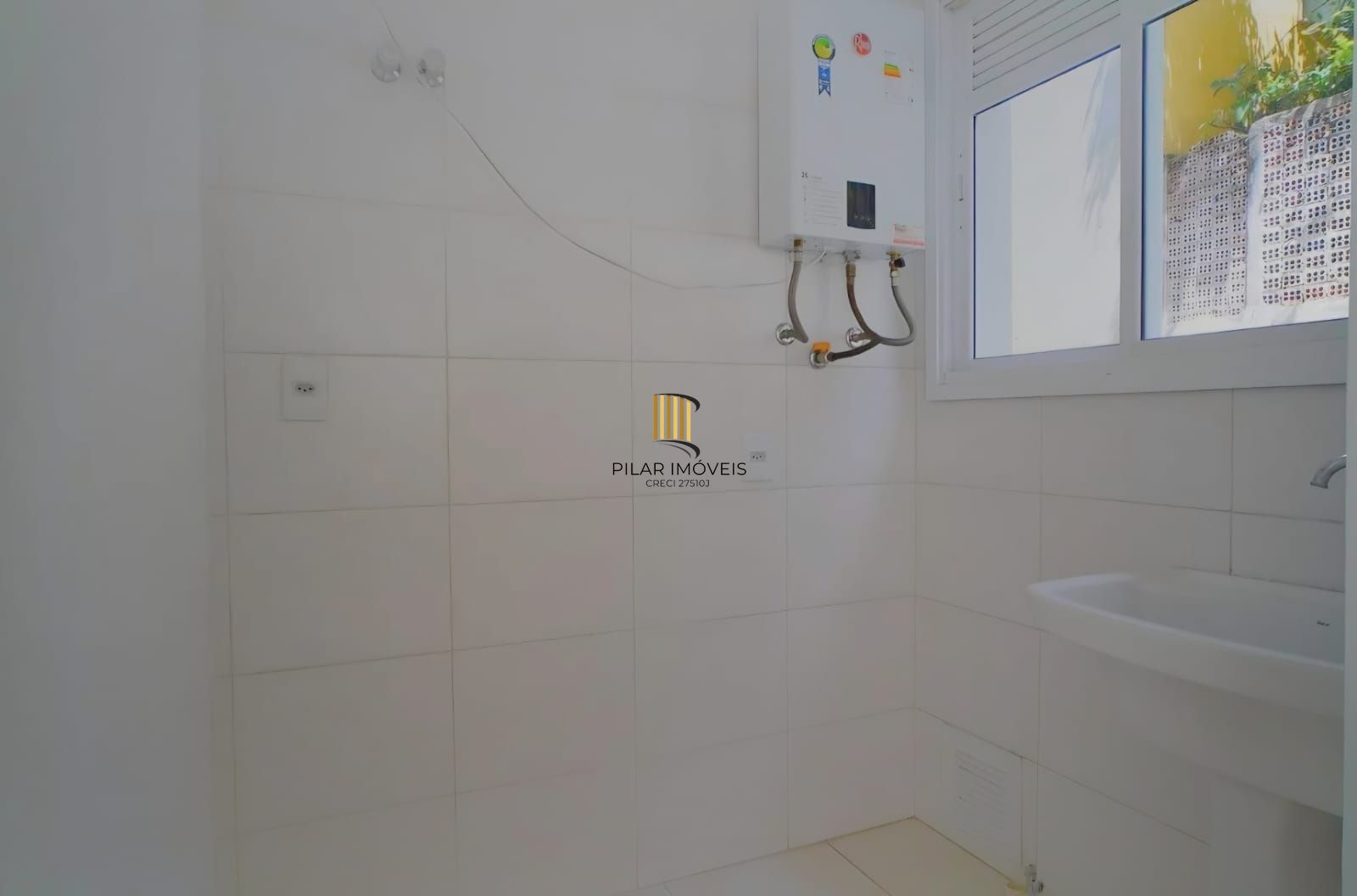 Edifício Jules Verne - Venda de apartamento com 02 dormitórios no bairro Petrópolis