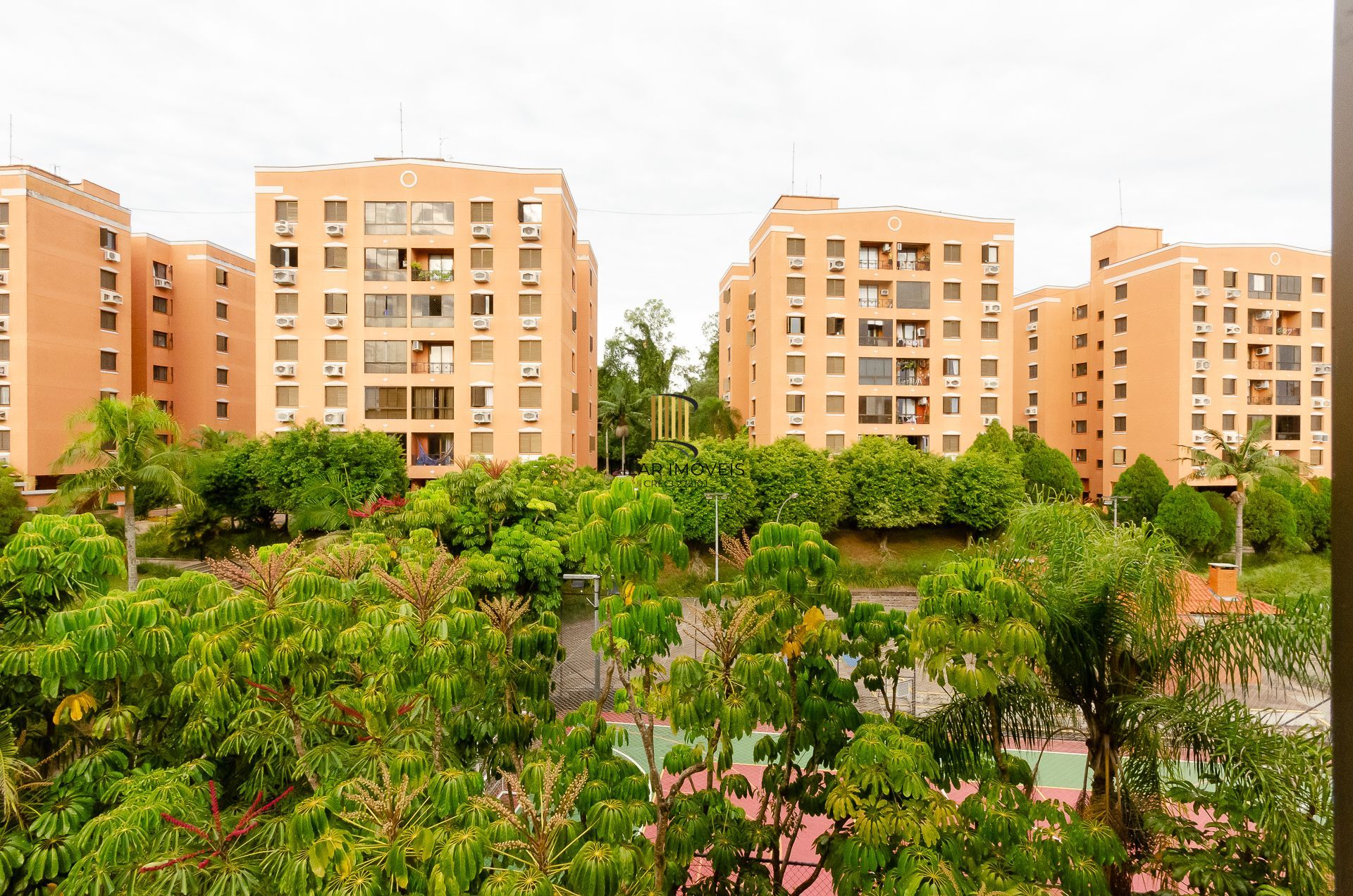 Edifício Residencial Villagio Di Roma- Apartamento a venda com 3 dormitórios no bairro Jardim Carvalho